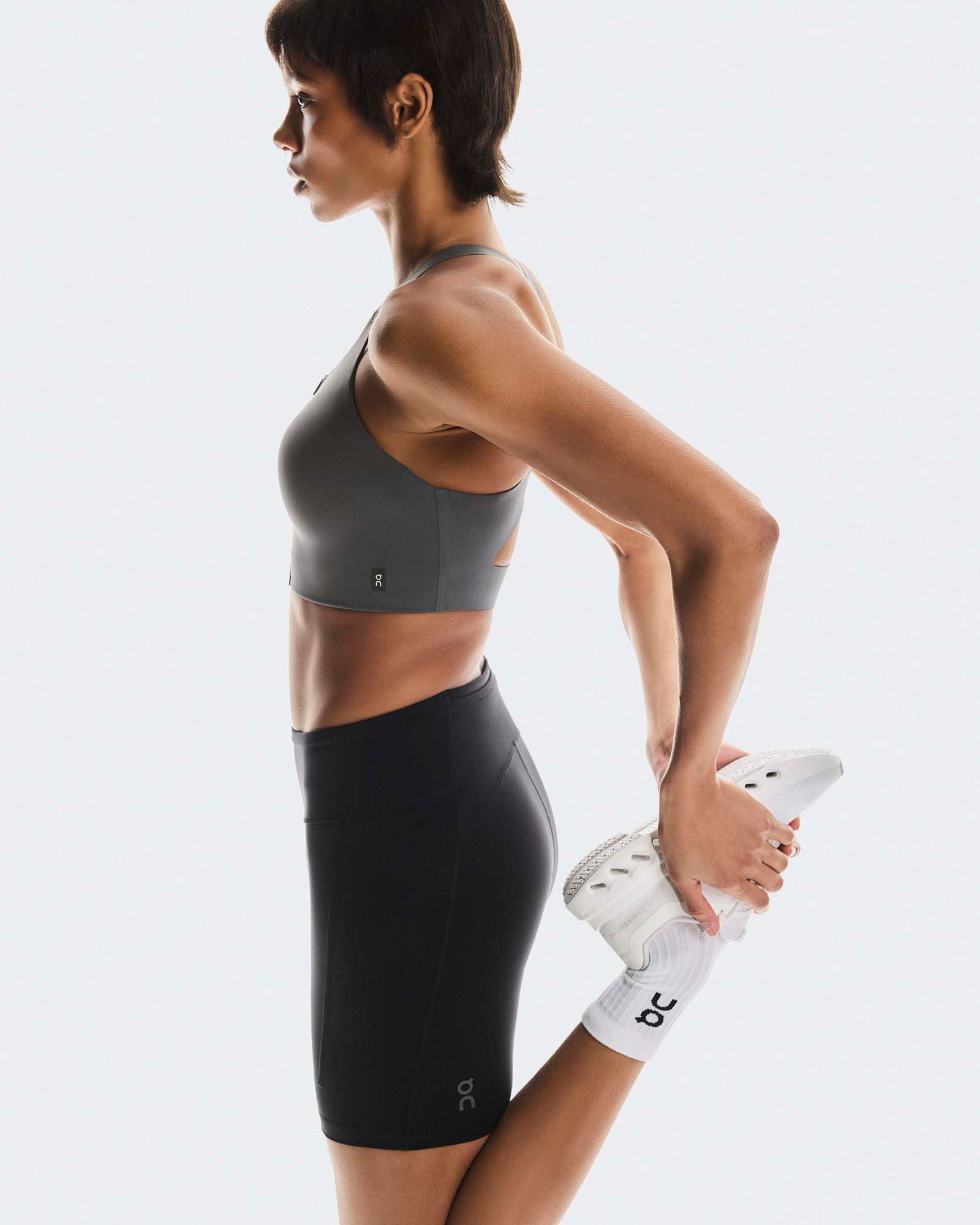 On Women's Performance Tights Short product image