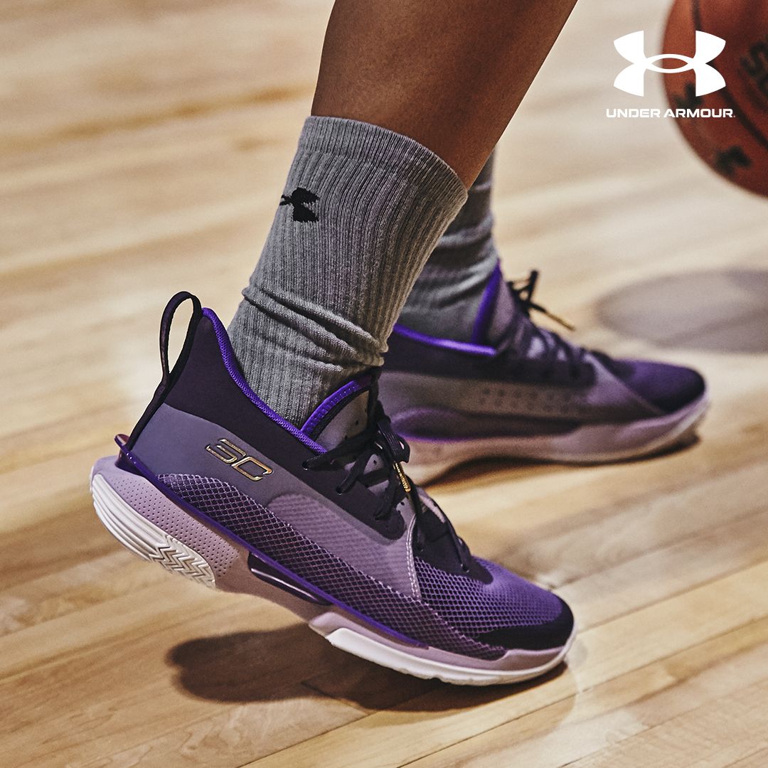 steph curry purple basketball shoes