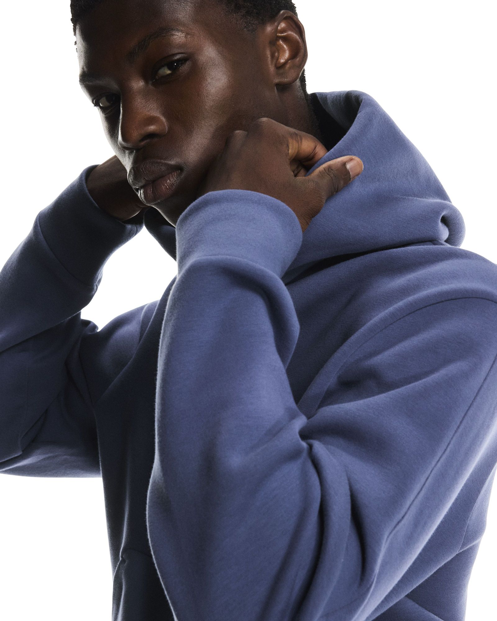 On Men's Focus Tech Hoodie product image