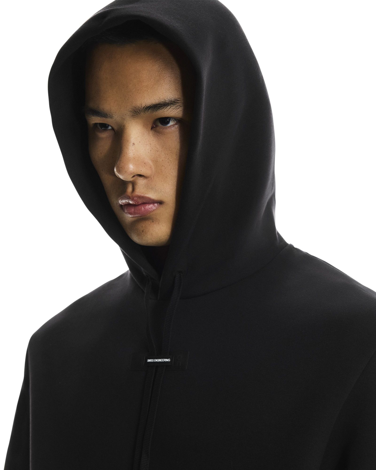 On Men's Focus Tech Hoodie product image