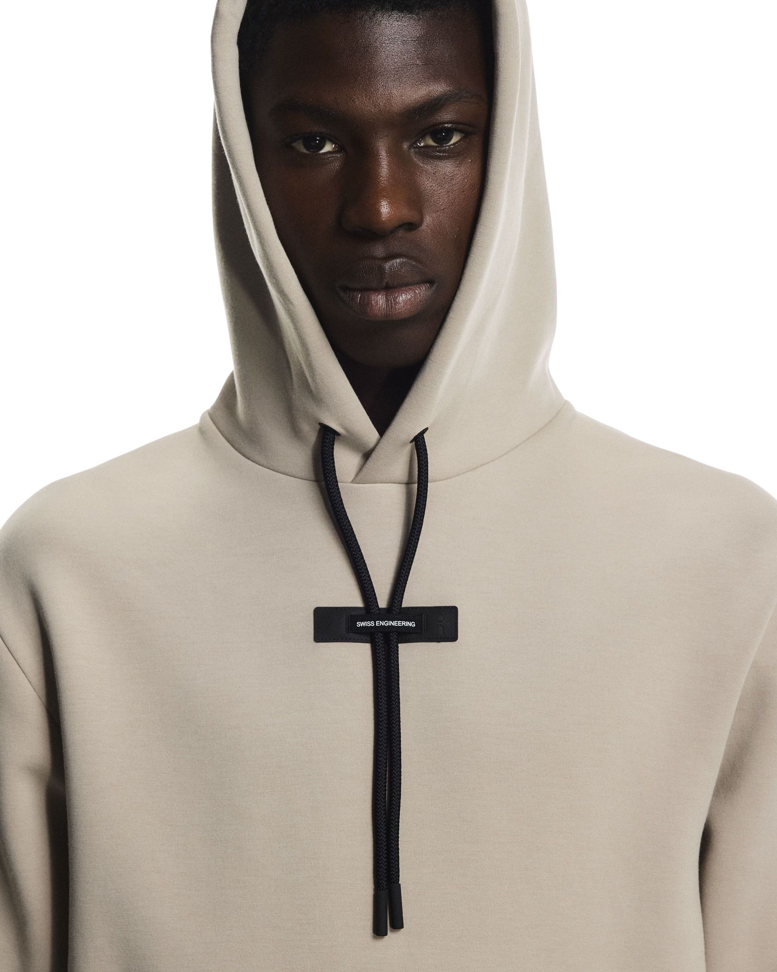On Men's Focus Tech Hoodie product image