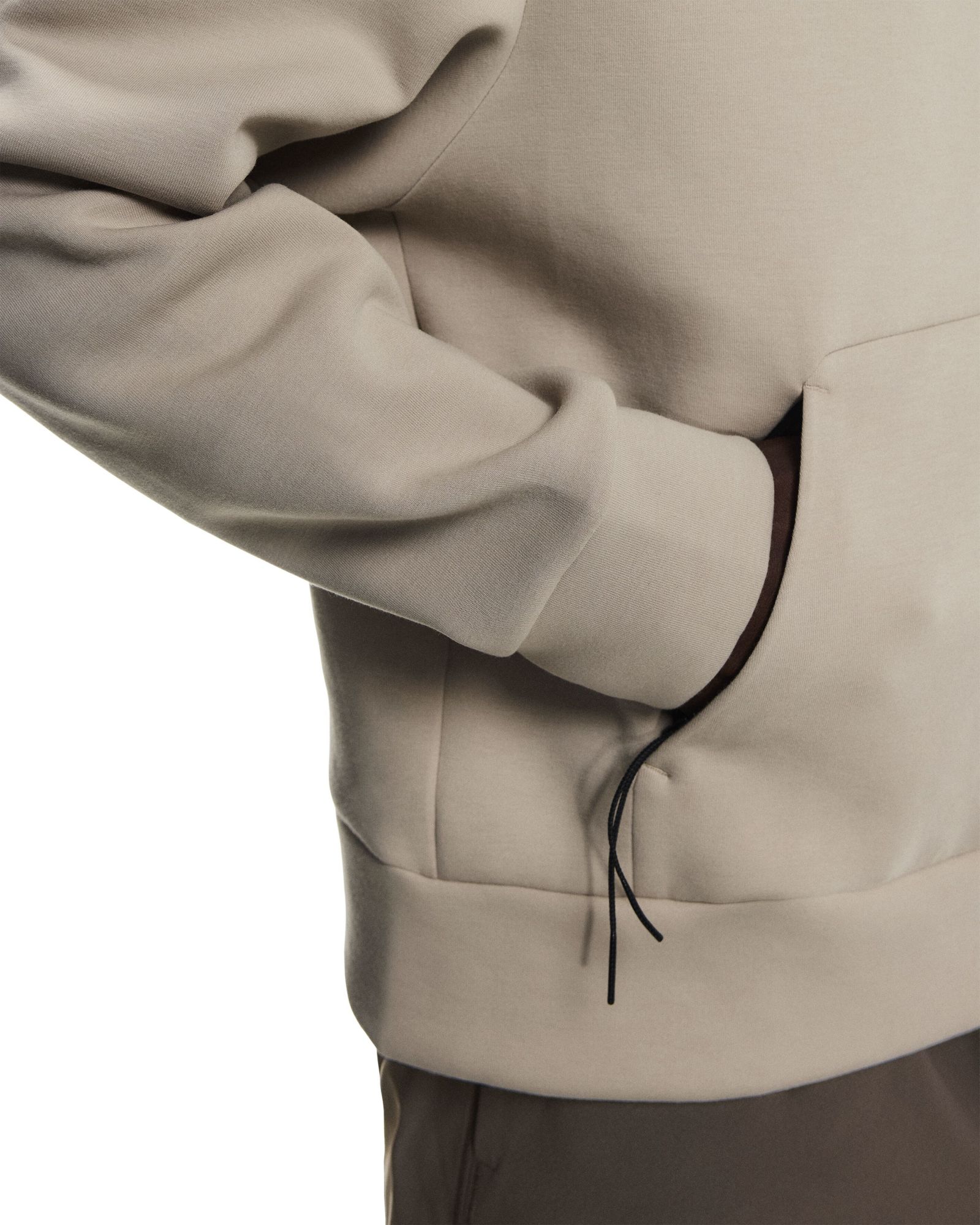 On Men's Focus Tech Hoodie product image
