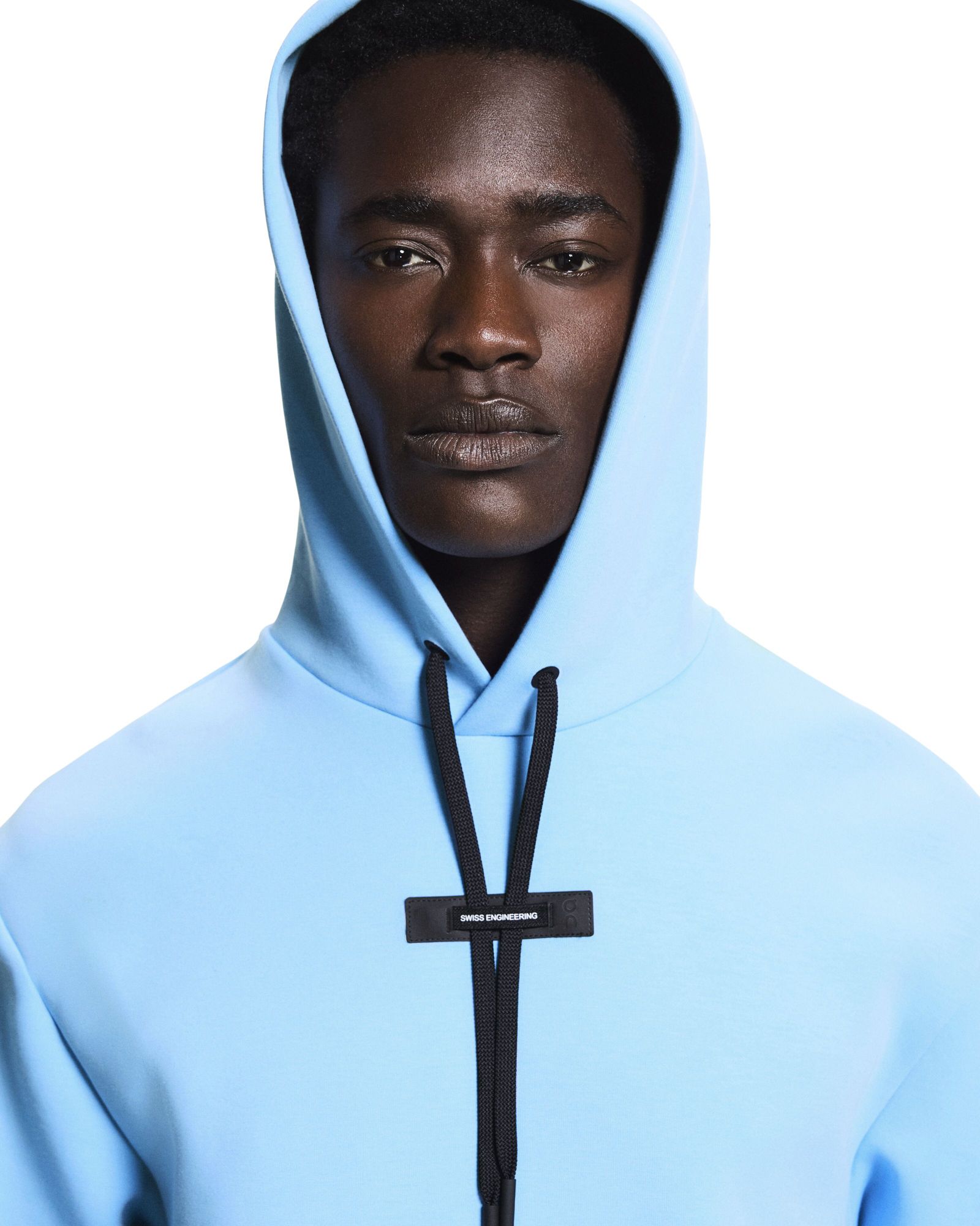 On Men's Focus Tech Hoodie product image