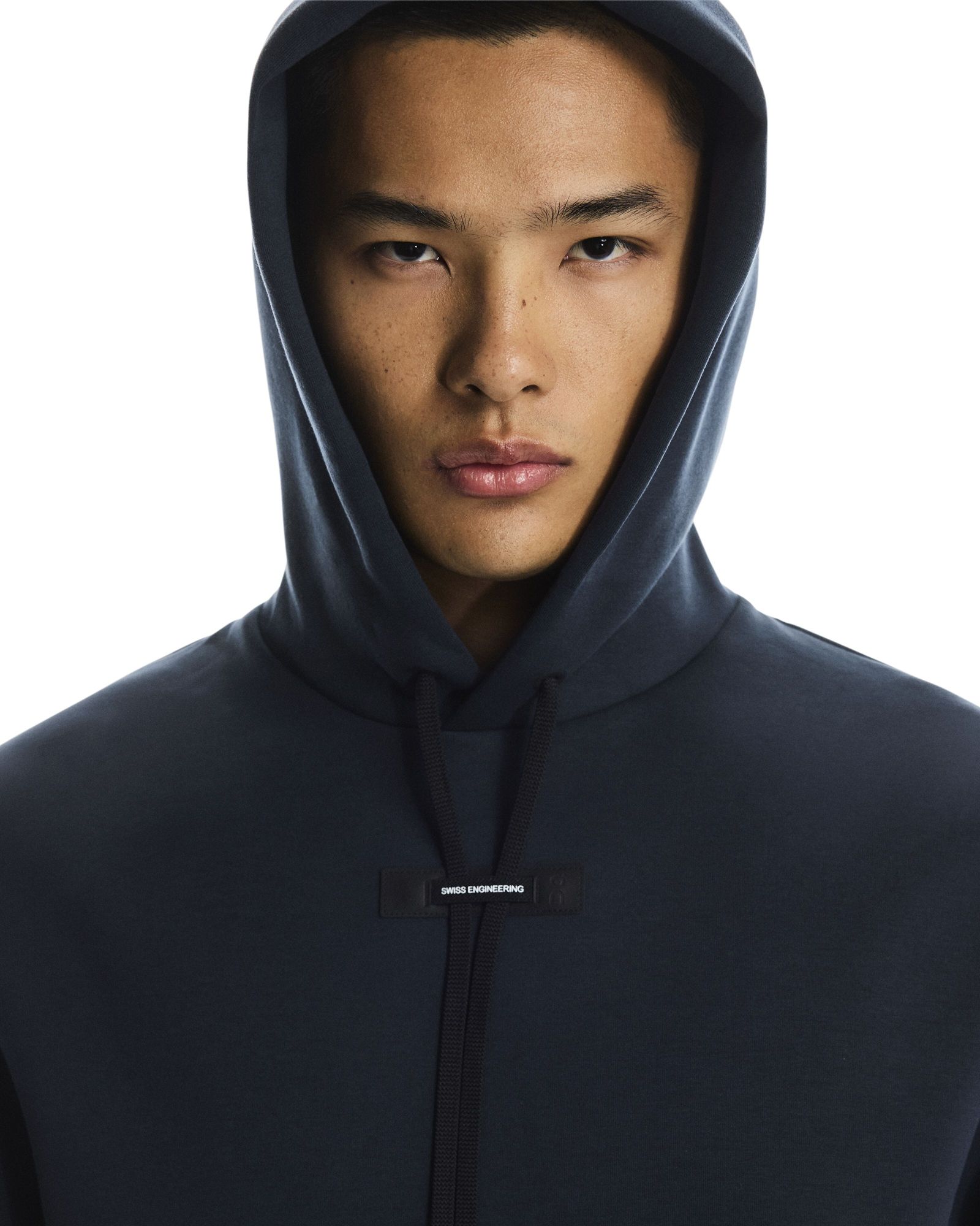 On Men's Focus Tech Hoodie product image