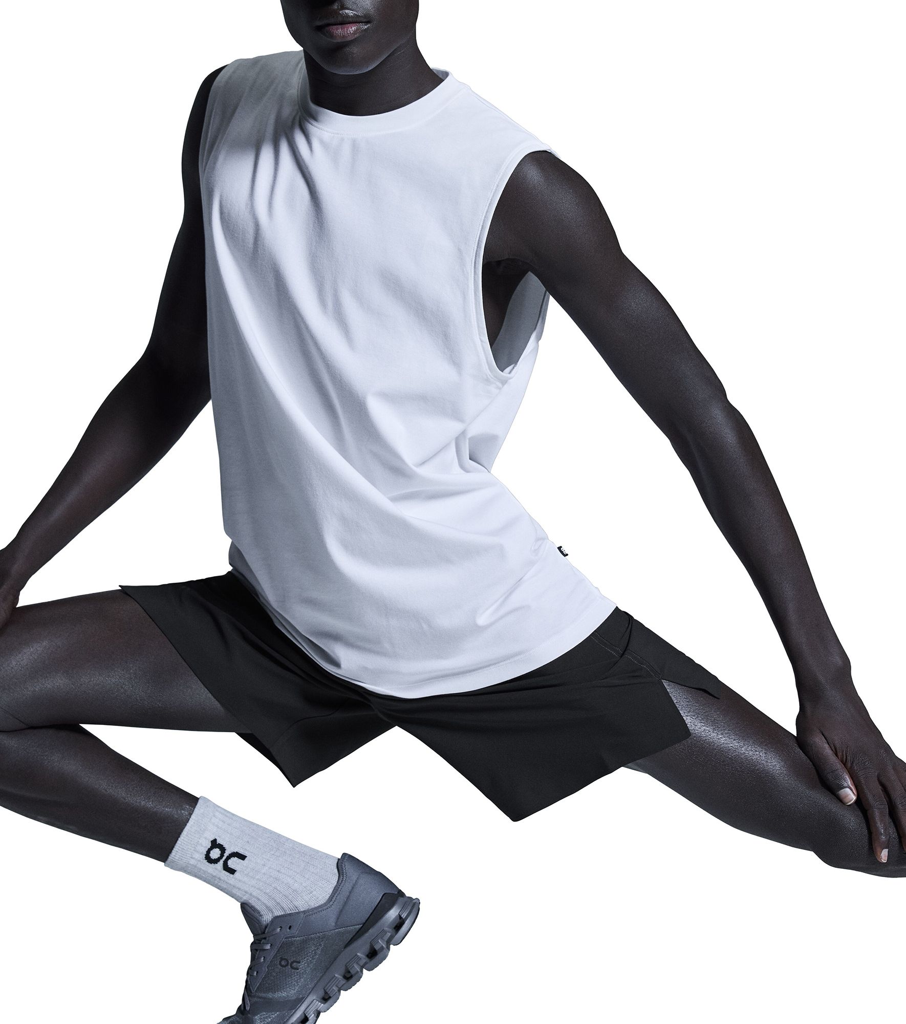 On Men's 25 Focus Shorts product image