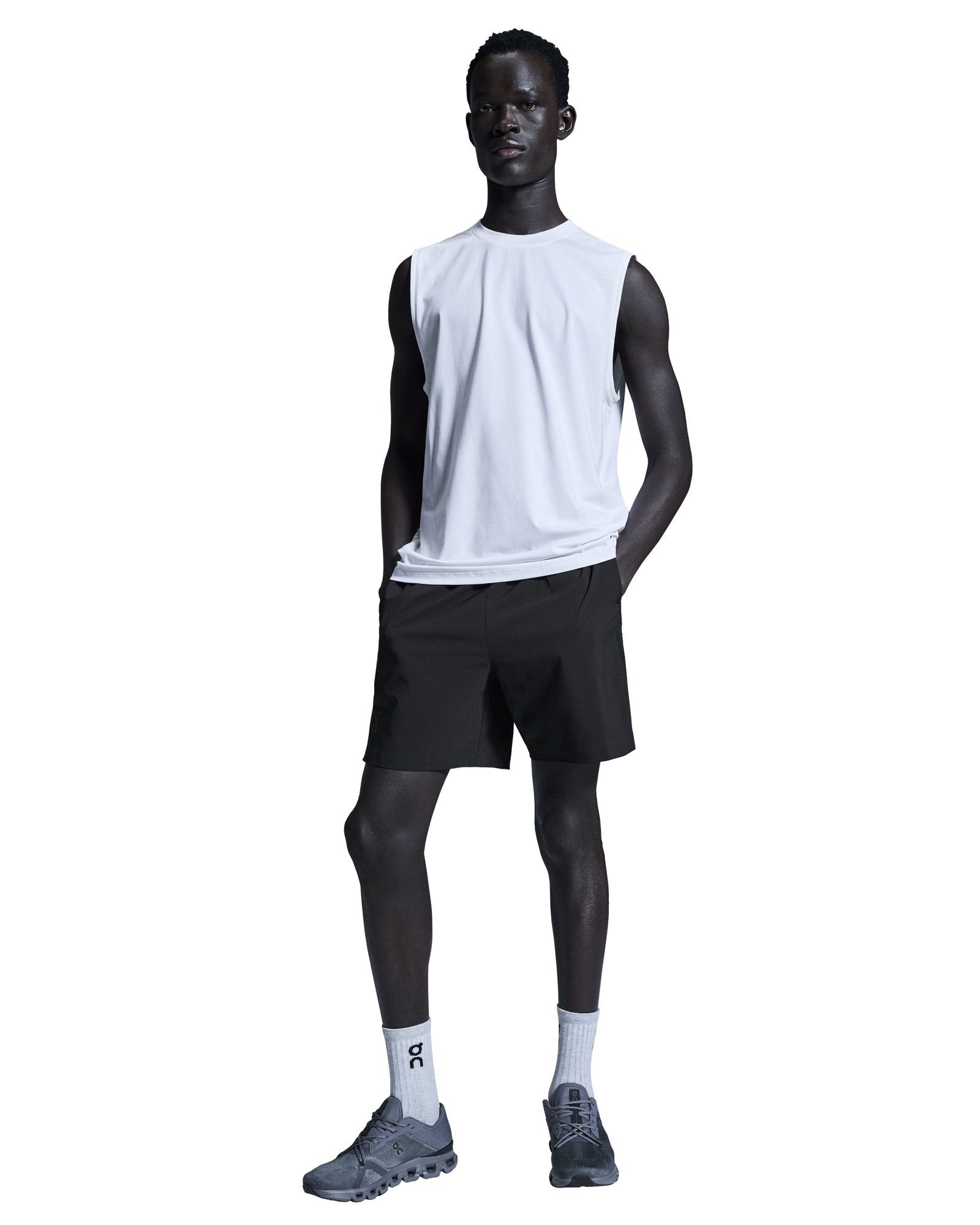 On Men's 25 Focus Shorts product image