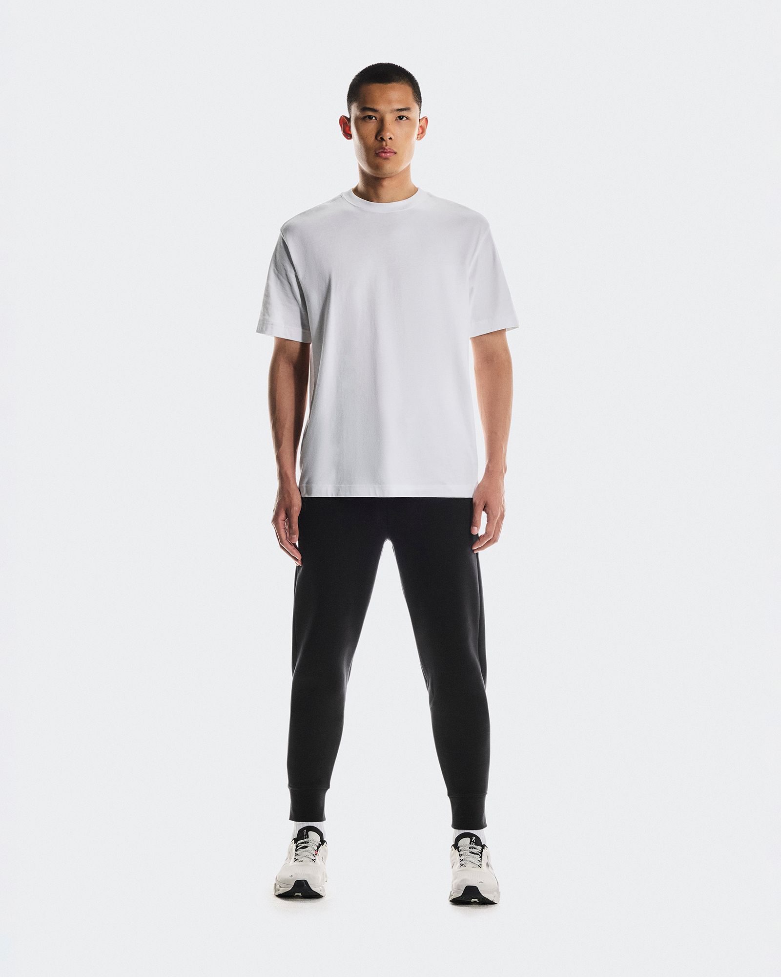 On Men's Focus Tech Sweatpants product image