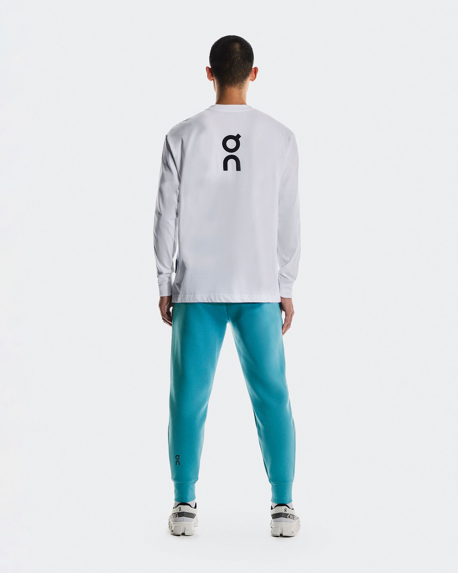 On Men's Focus Tech Sweatpants product image