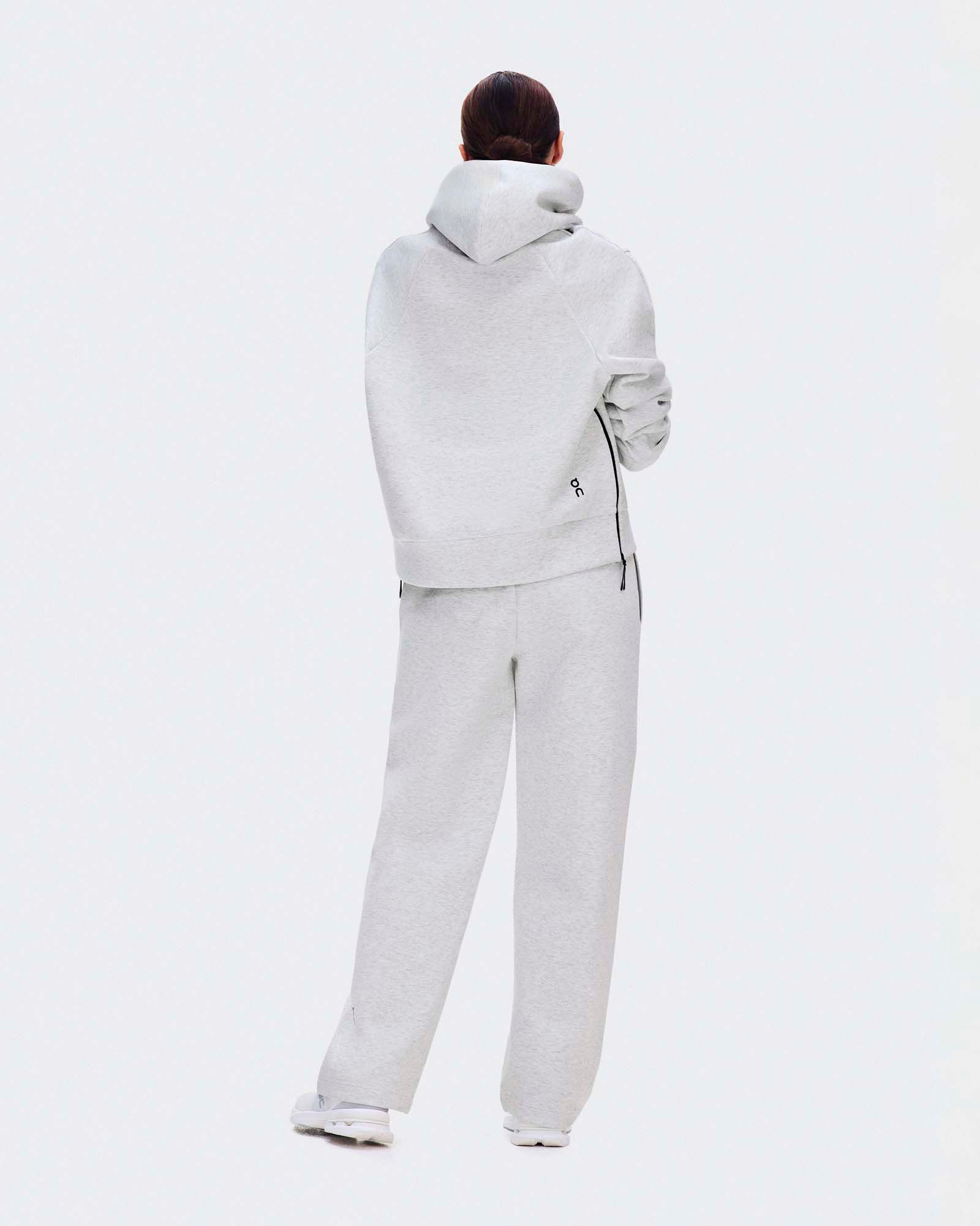 On Women's Focus Tech Hoodie product image