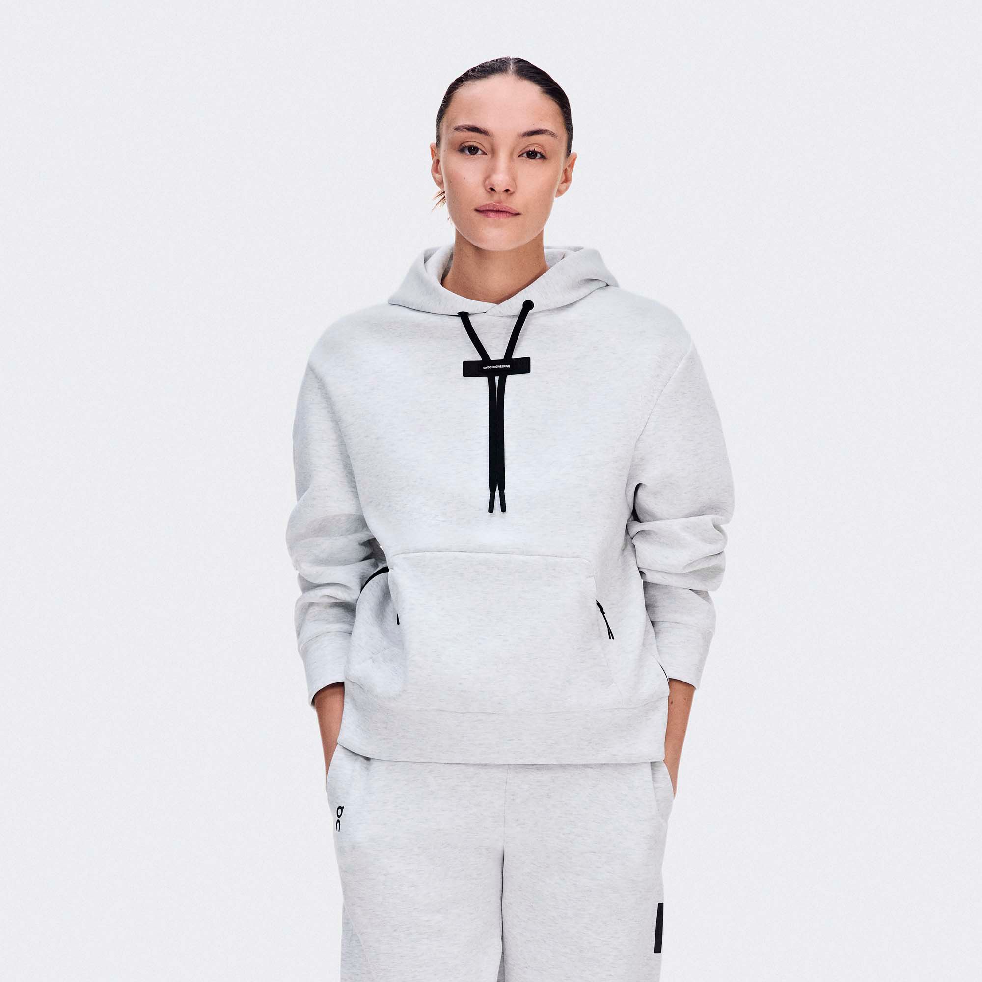 On Women's Focus Tech Hoodie product image