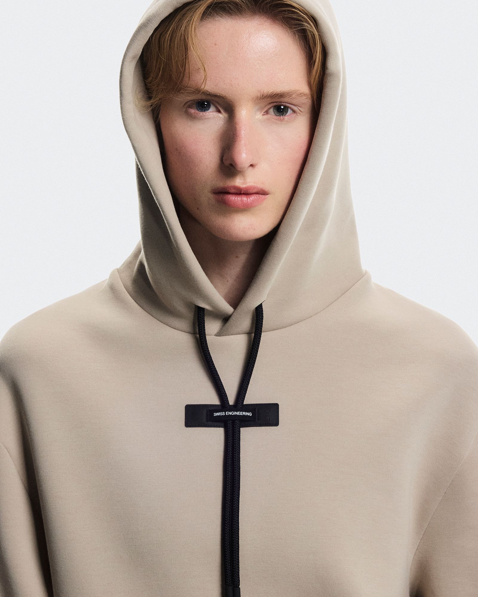 On Women's Focus Tech Hoodie product image