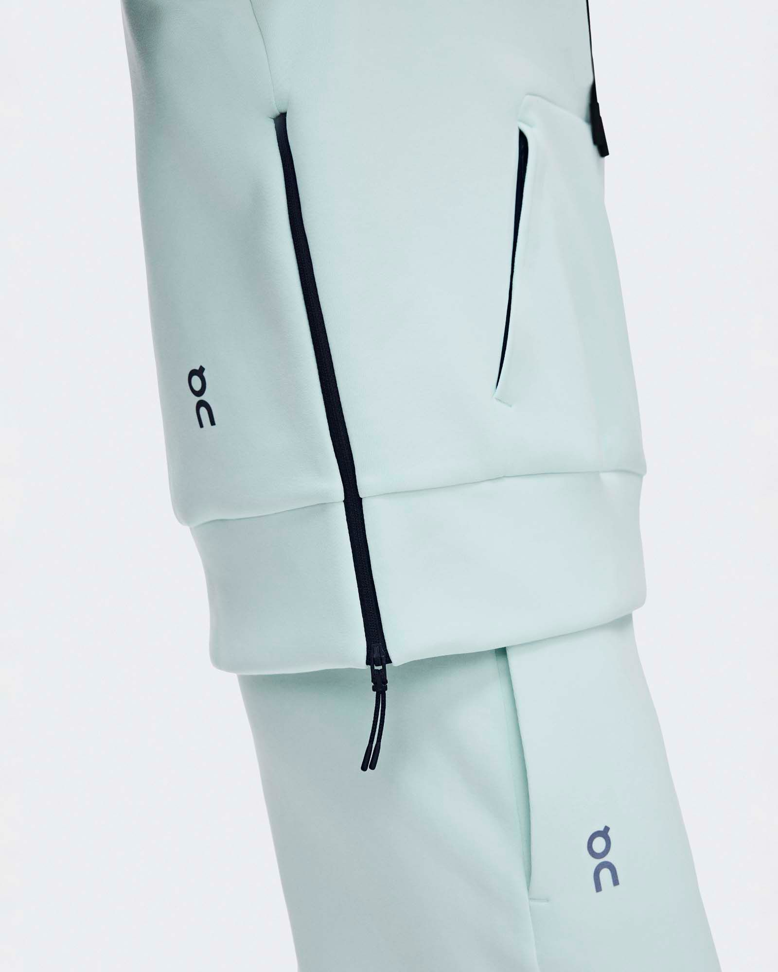 On Women's Focus Tech Hoodie product image