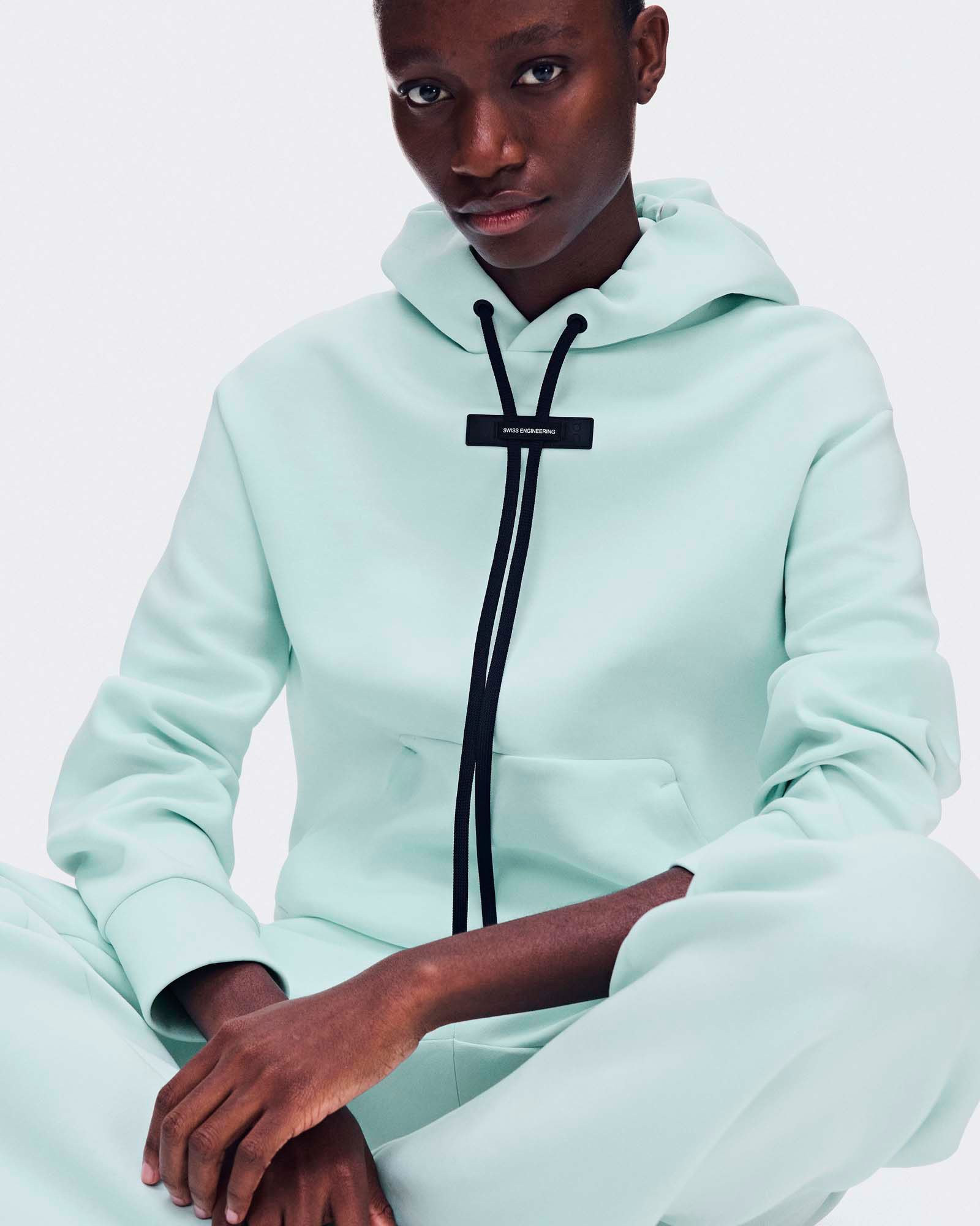 On Women's Focus Tech Hoodie product image