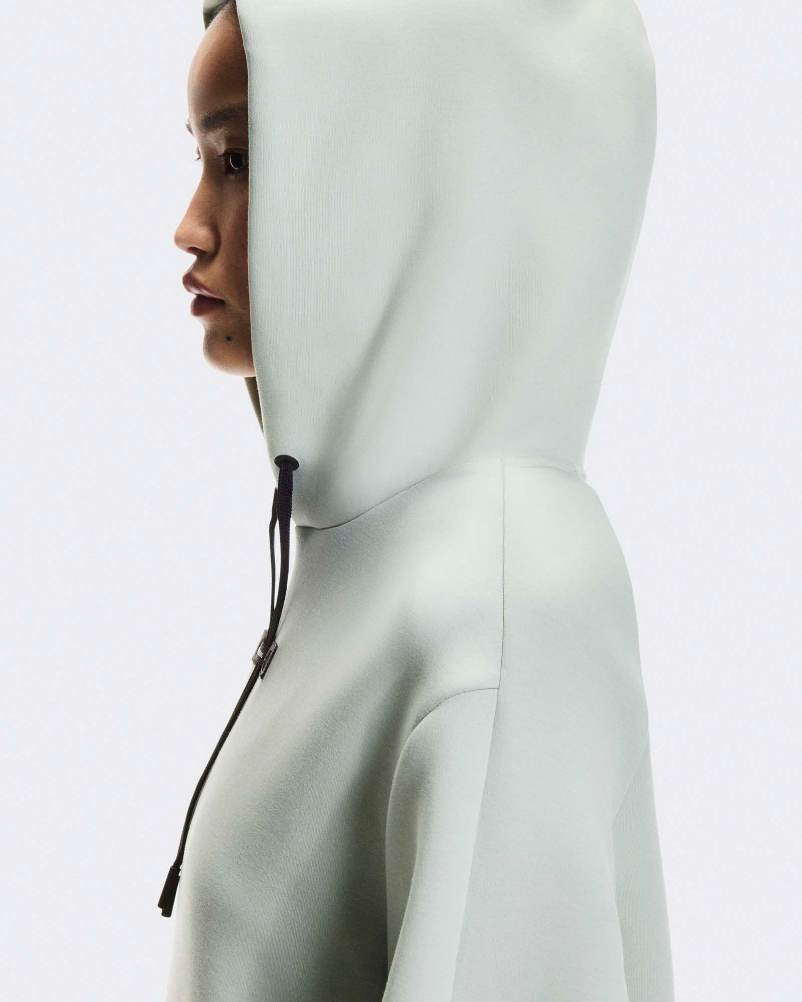 On Women's Focus Tech Hoodie product image