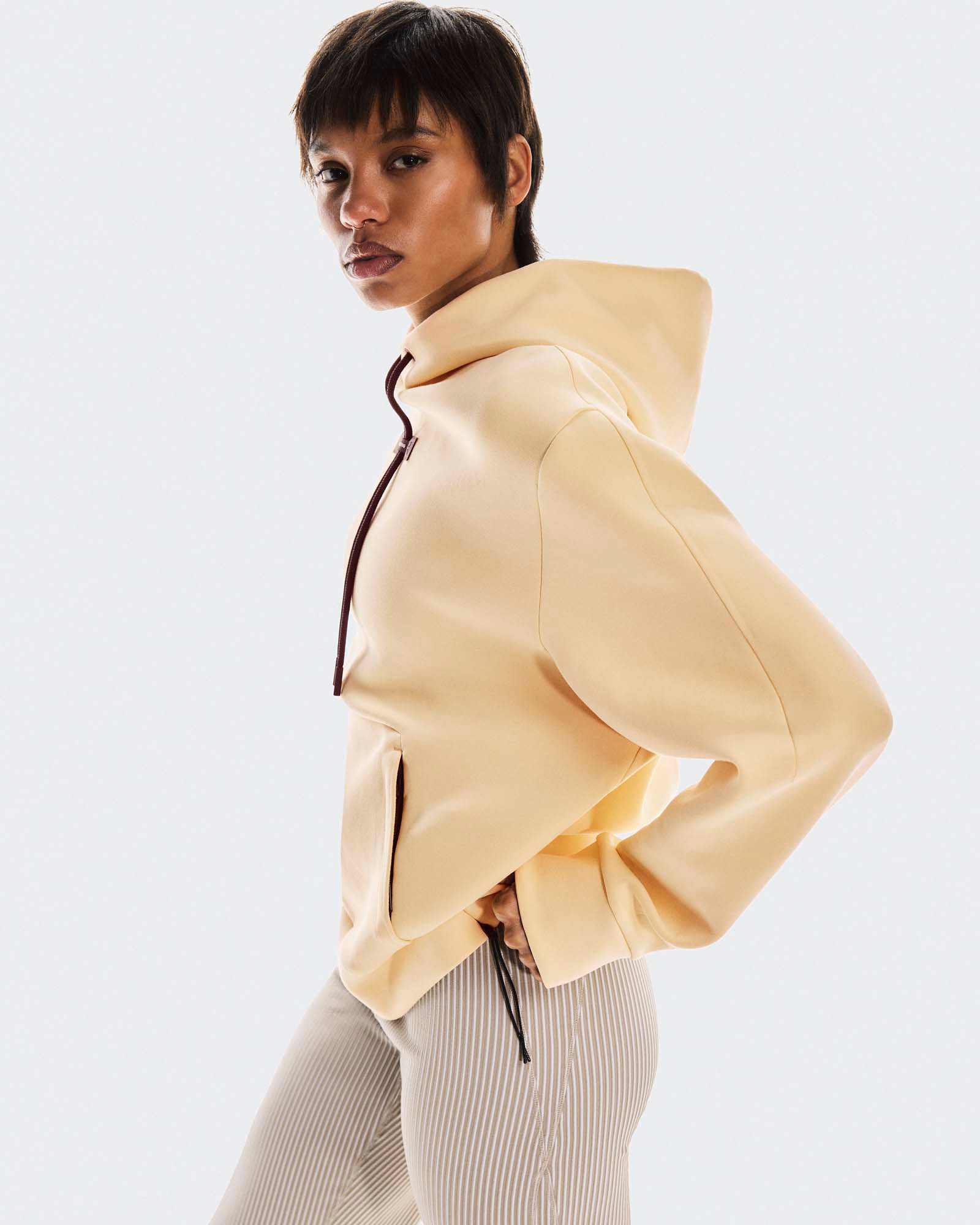 On Women's Focus Tech Hoodie product image