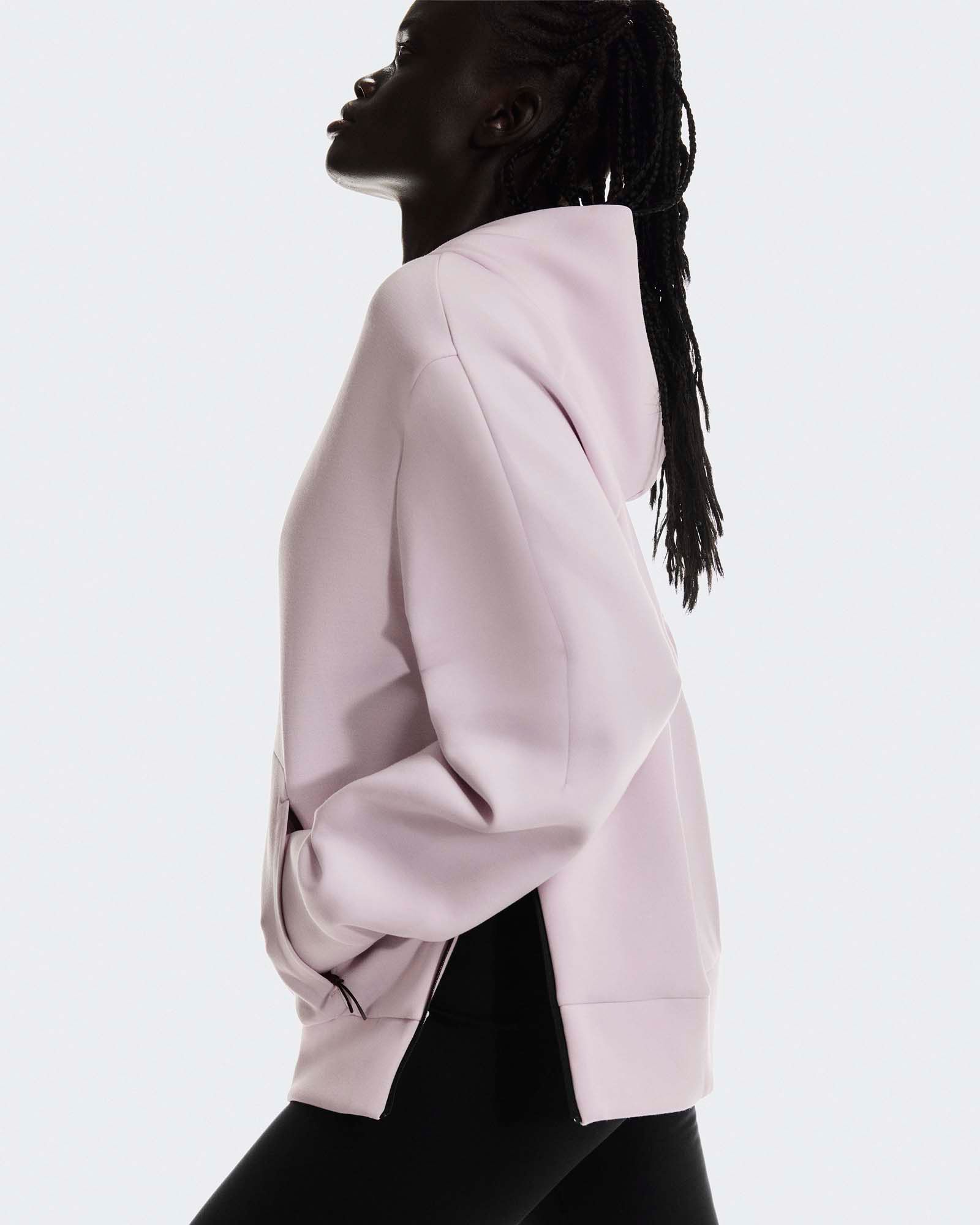 On Women's Focus Tech Hoodie product image