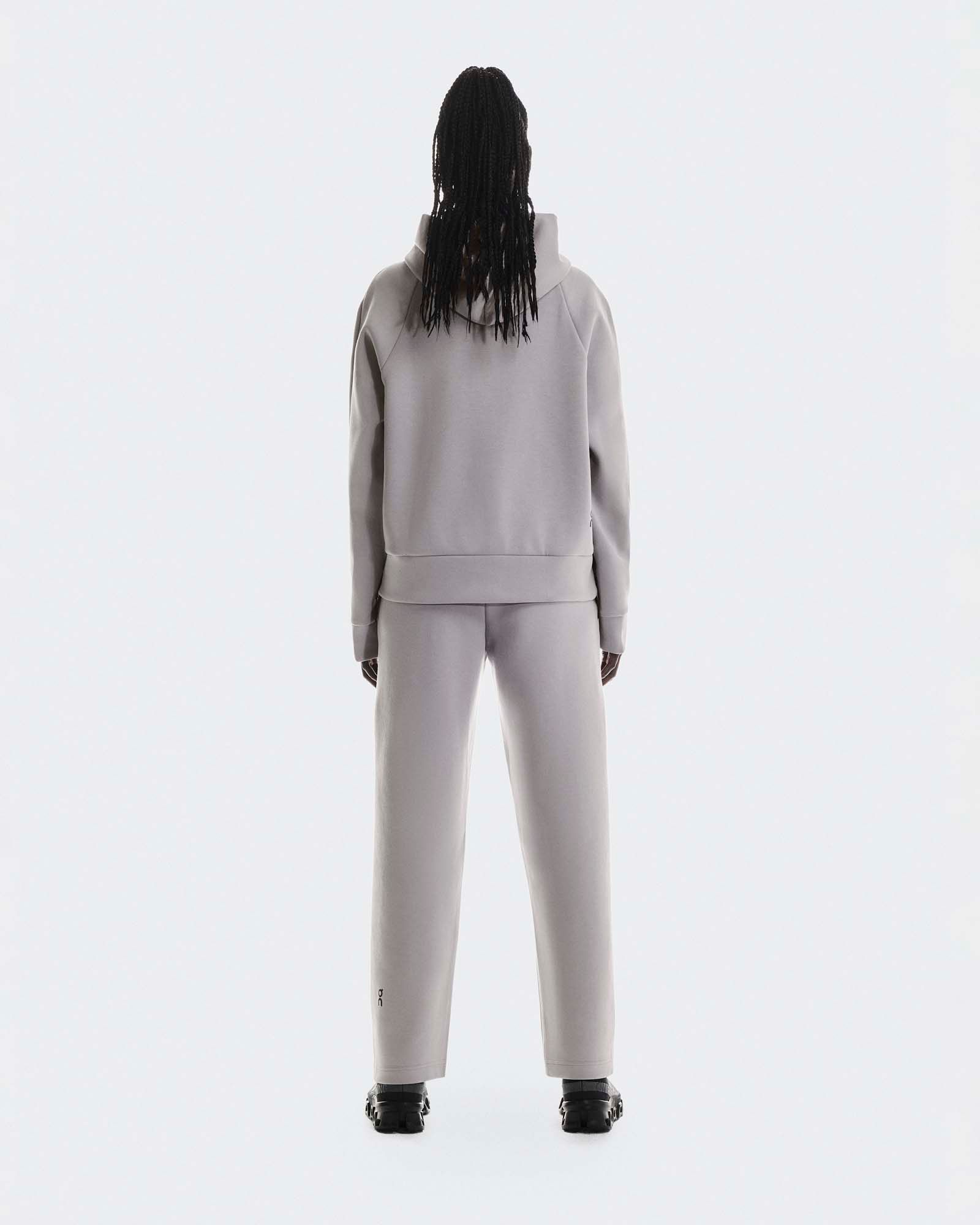 On Women's Focus Tech Sweatpants product image