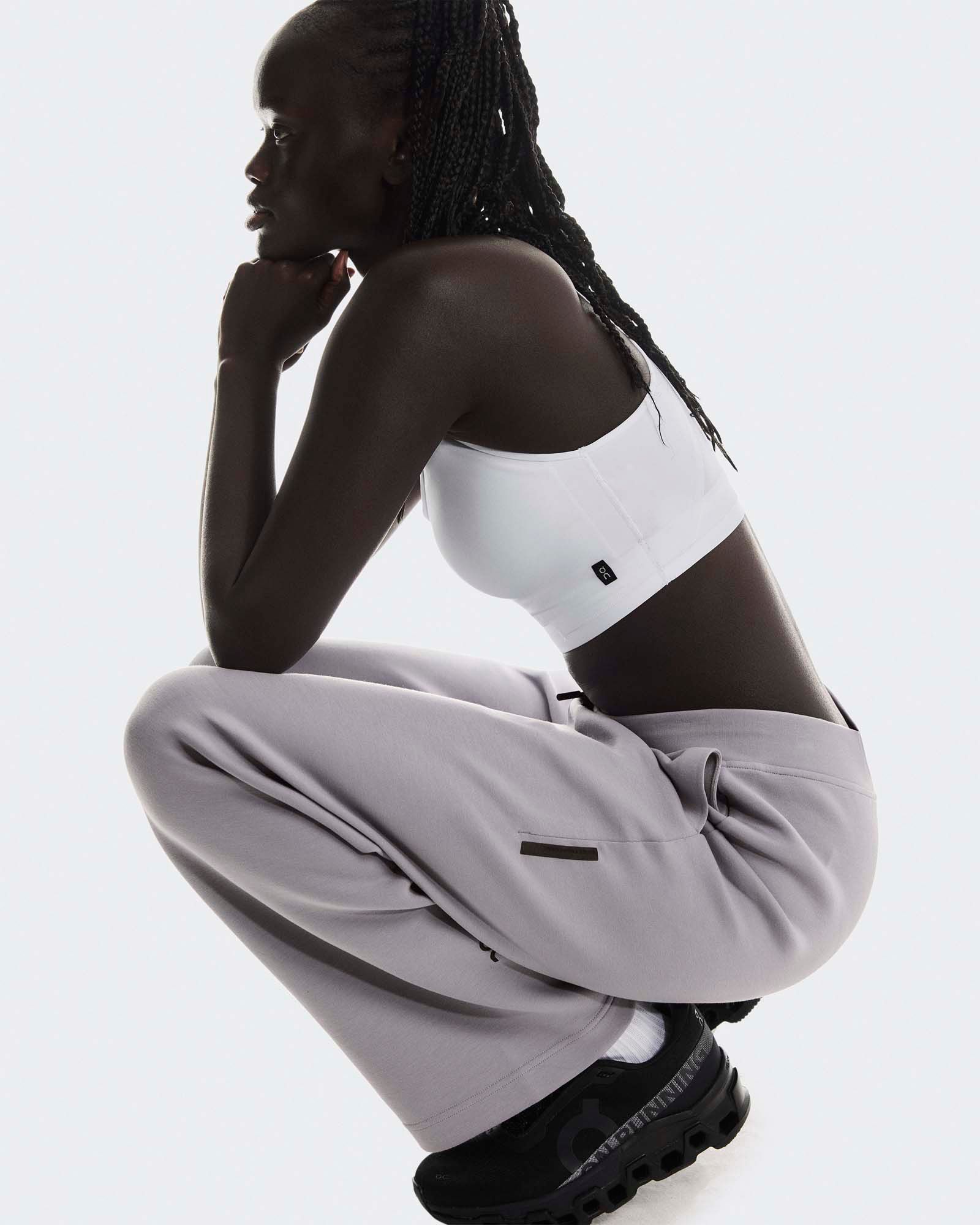 On Women's Focus Tech Sweatpants product image