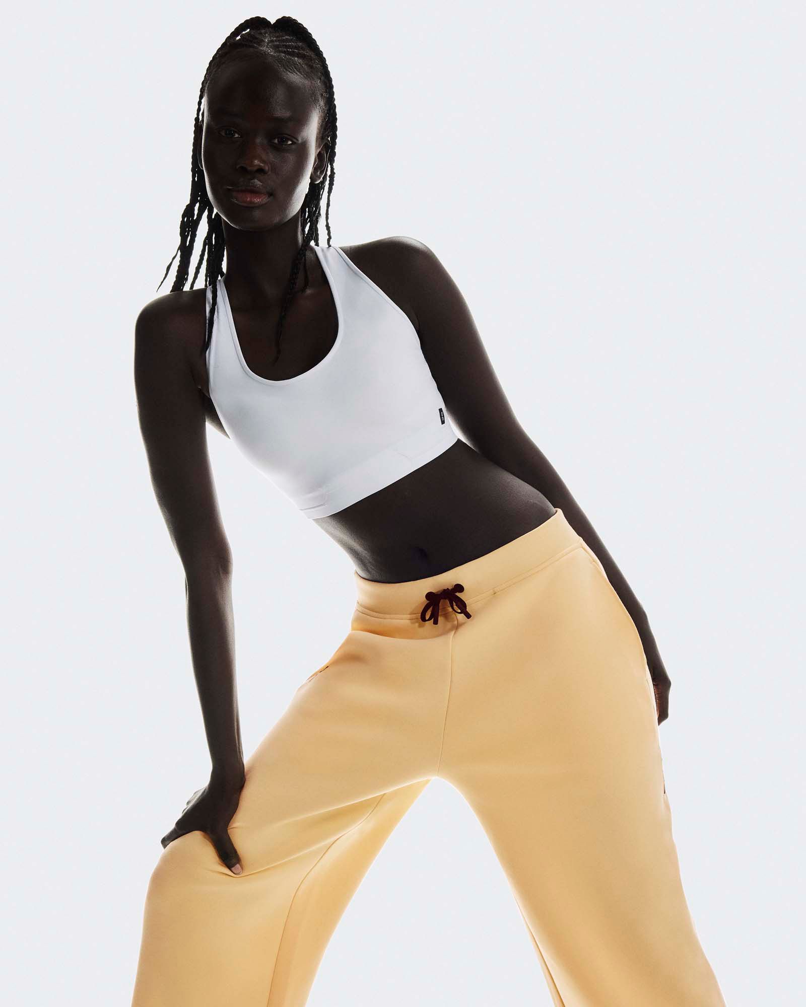 On Women's Focus Tech Sweatpants product image