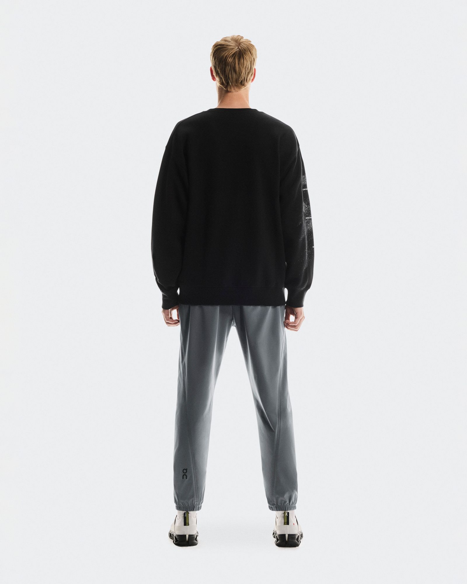 On Men's Club Graphic Crewneck Sweatshirt product image