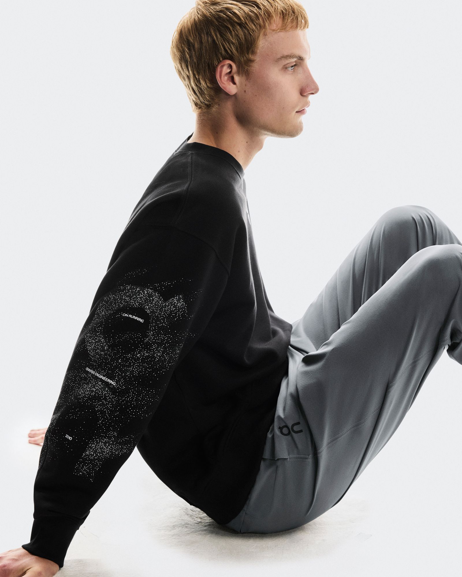 On Men's Club Graphic Crewneck Sweatshirt product image