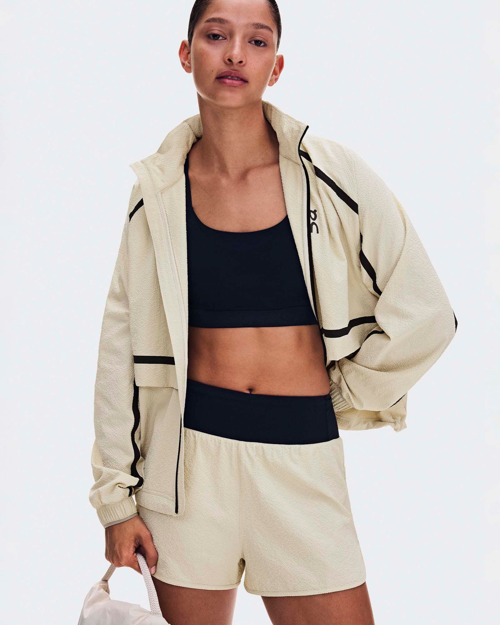 On Women's Performance Volt Jacket product image