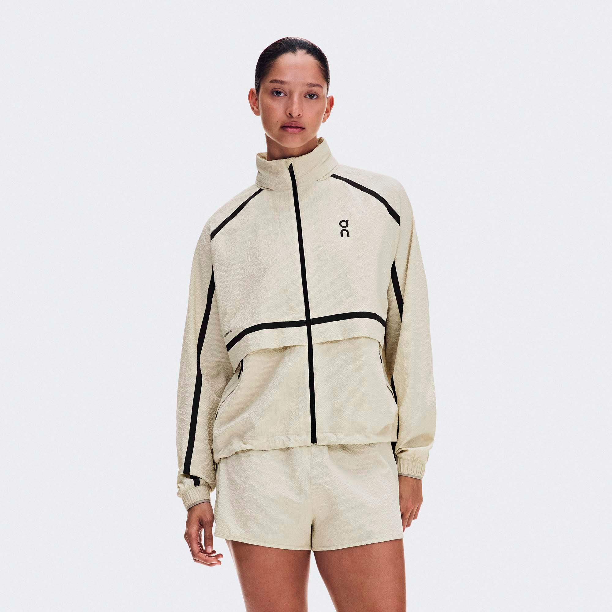 On Women's Performance Volt Jacket product image