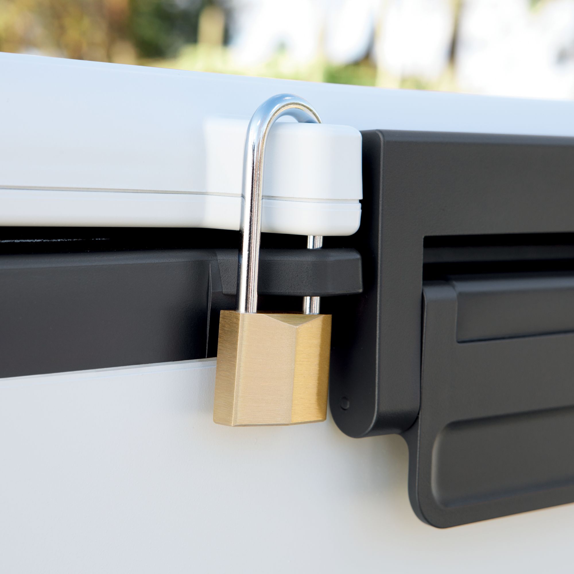 Ninja FrostVault 30 Qt. Hard Cooler with Bonus Cutting Board Divider Insert product image