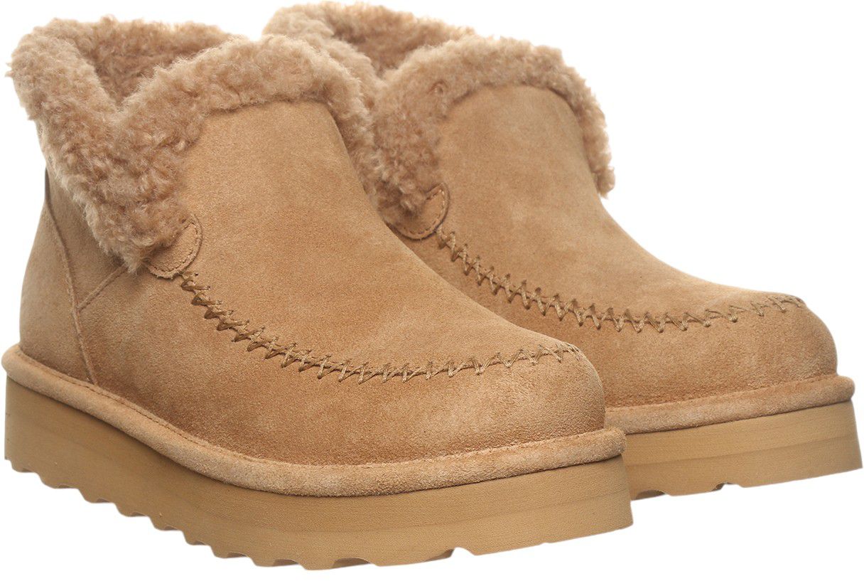BEARPAW Women's Maeve Platform Lo Boots product image