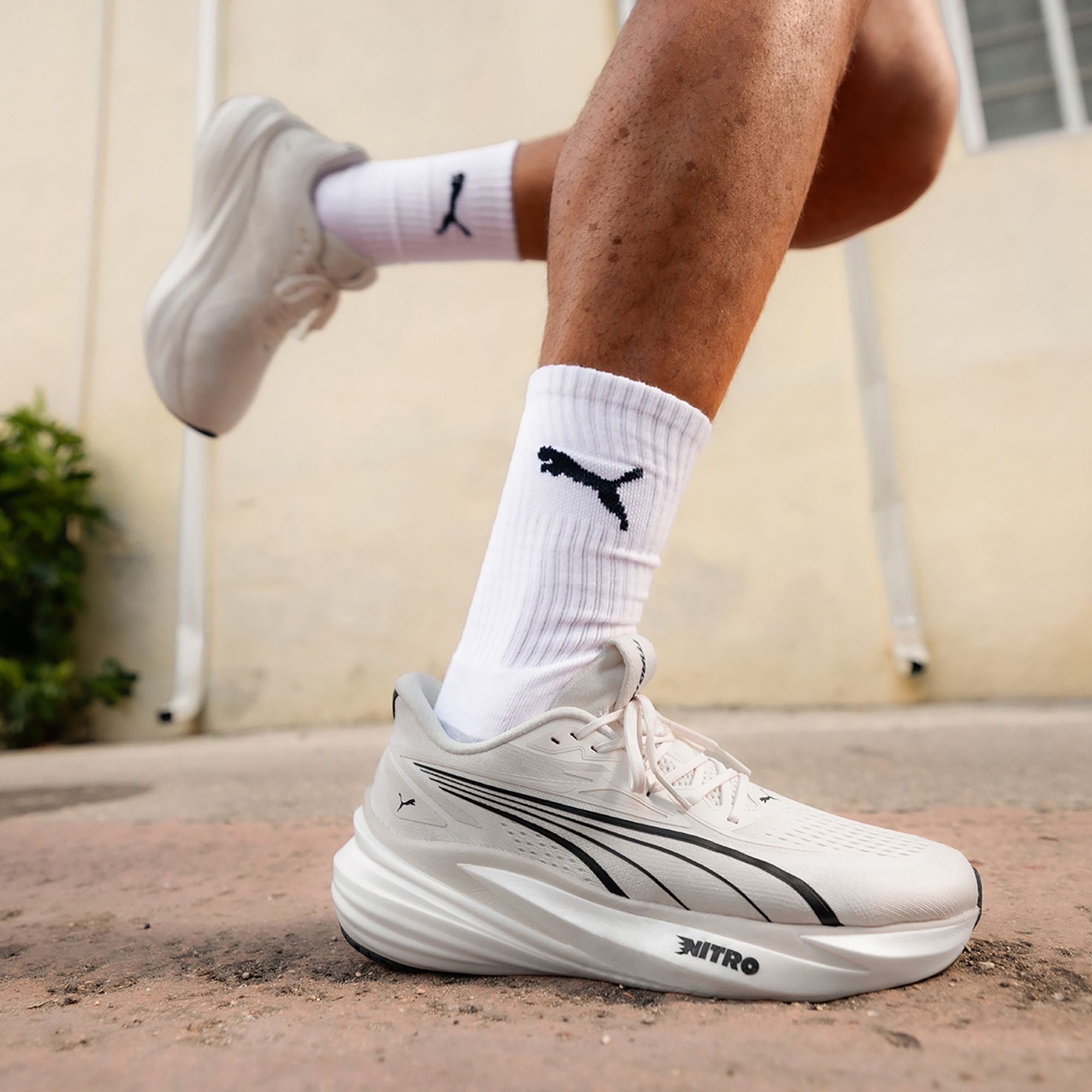 PUMA Men's MagMax Nitro 2 Running Shoes product image