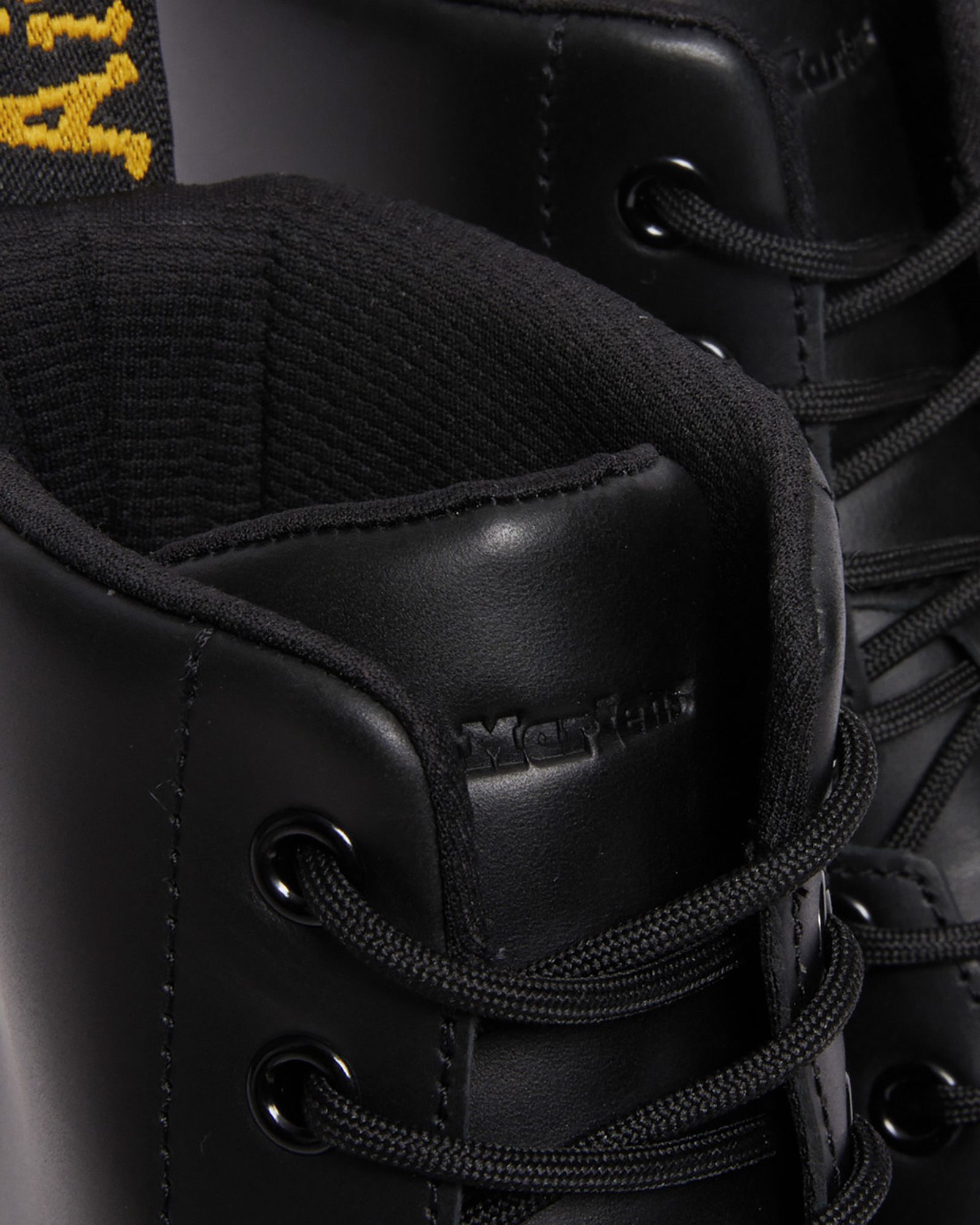 Dr. Martens Men's Crewson Classic Pull Up Boots product image