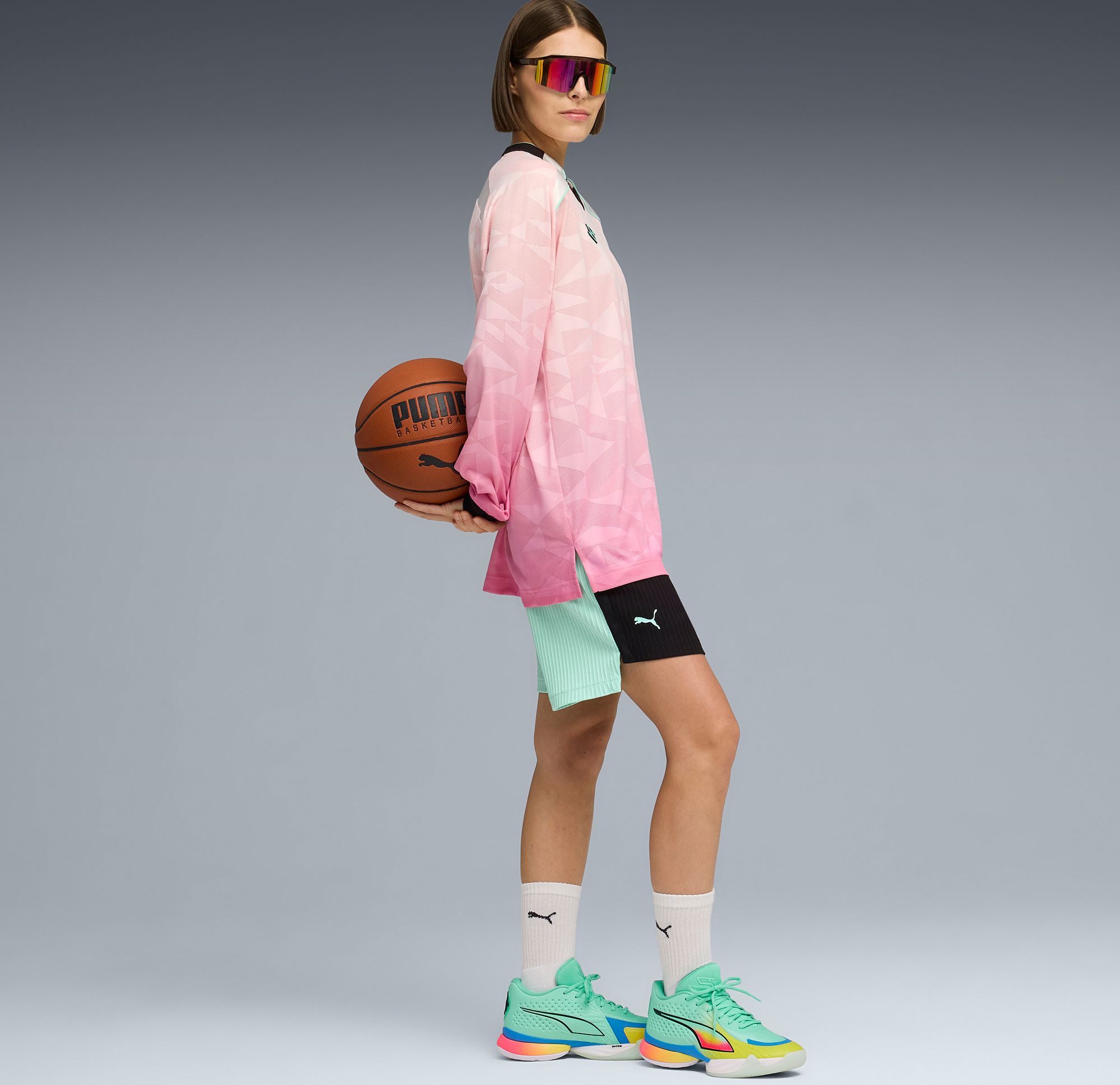 PUMA Women's Stewie 5 'Turbo' Basketball Shoes product image