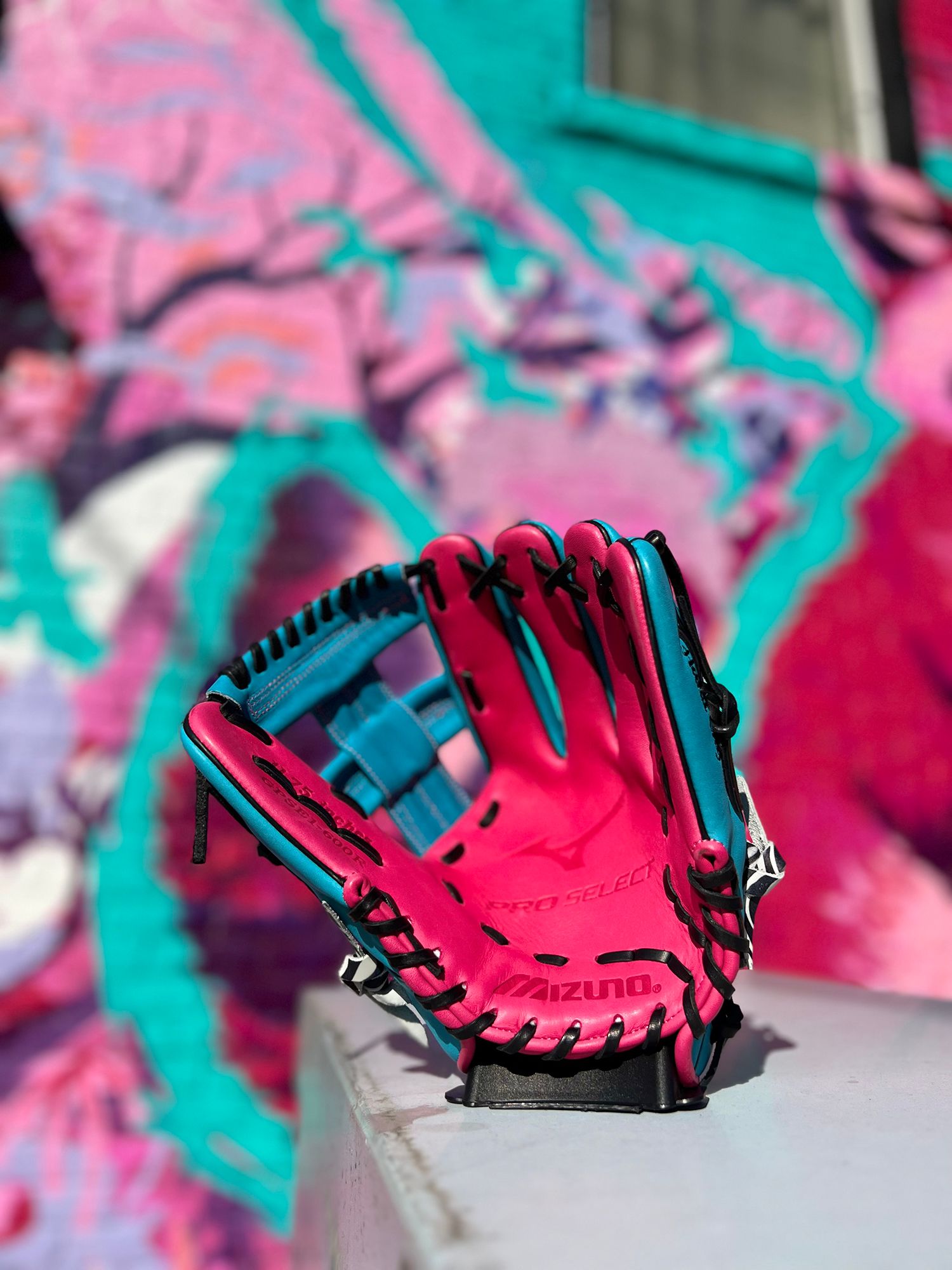 Mizuno 11.75” Wynwood Pro Select Limited Edition Series Glove 2024 product image