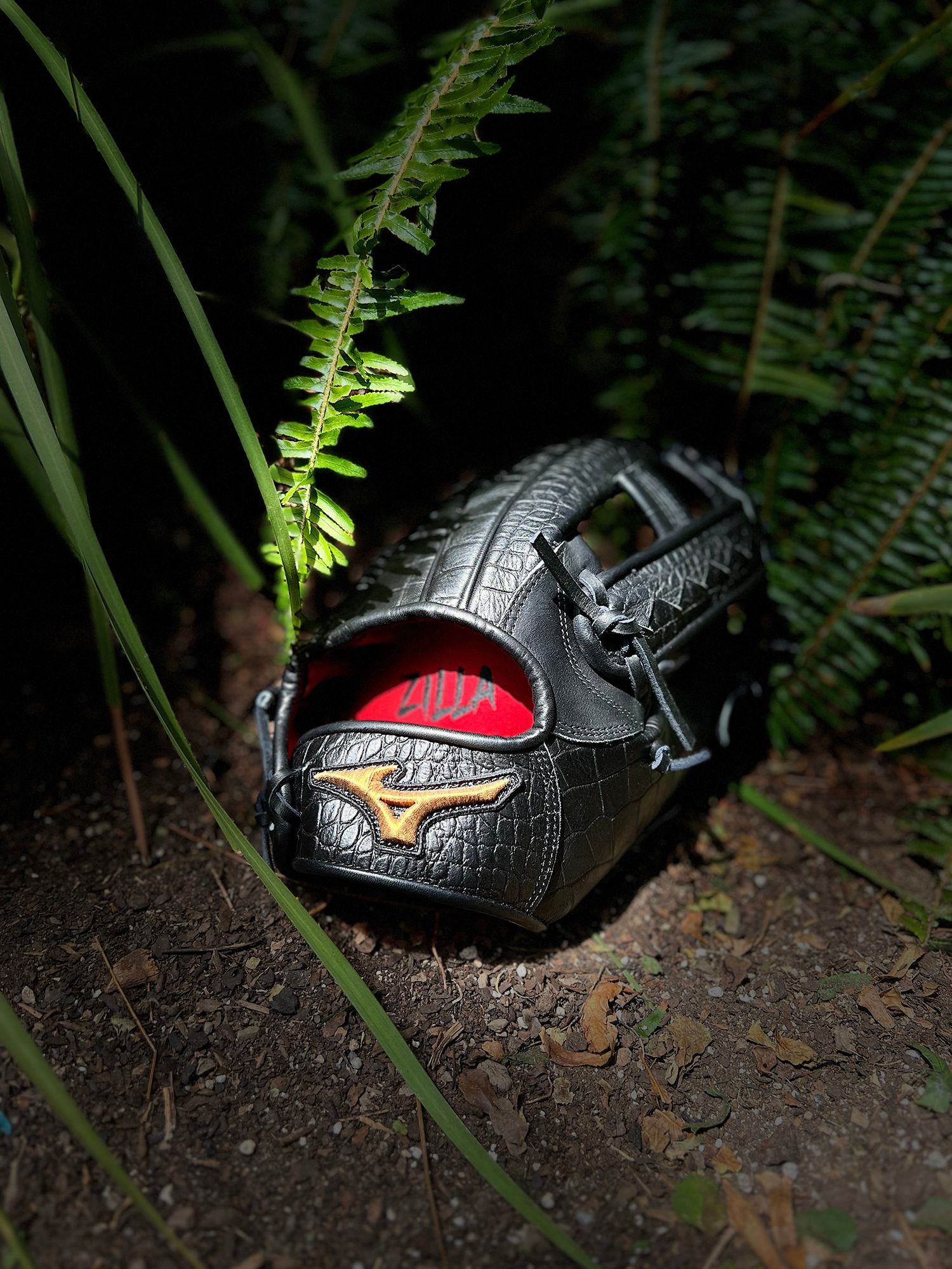 Mizuno 12.5” Pro Zilla GMP55 Limited Edition Series Glove product image