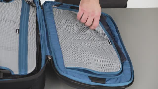 Thule Subterra 25" Spinner product