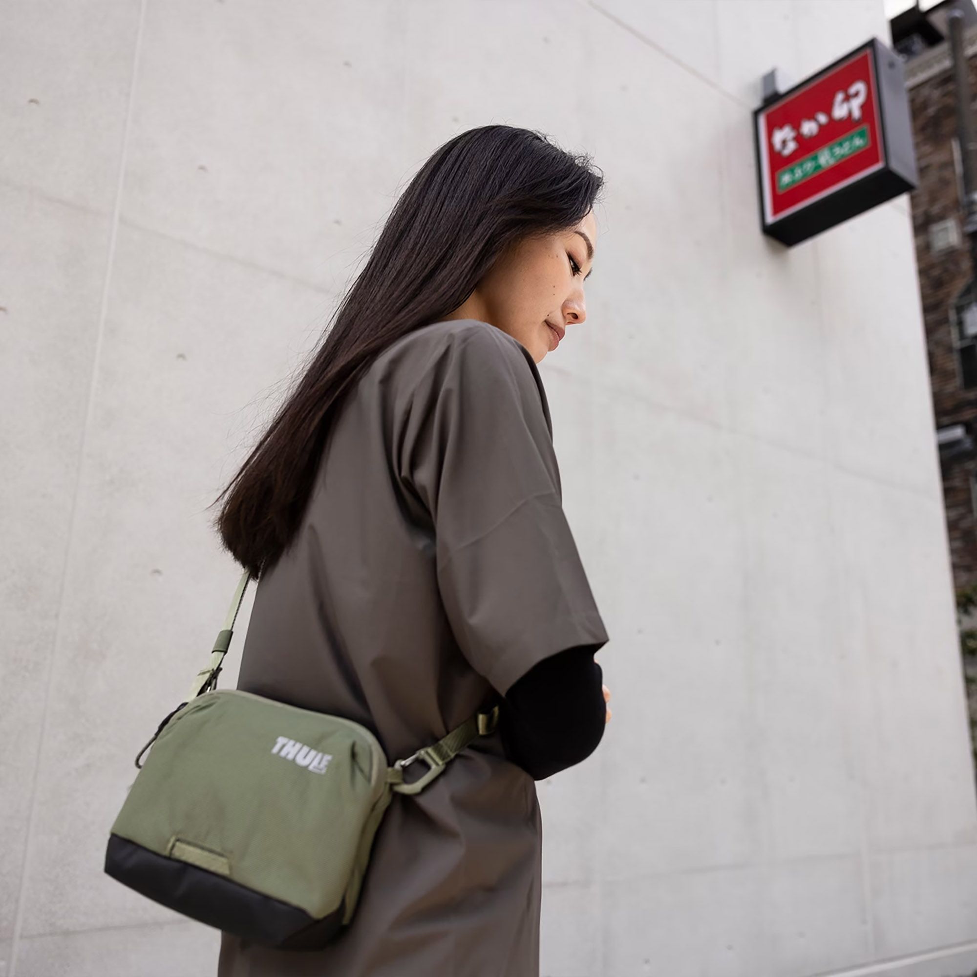 Thule Paramount 2L Crossbody Bag product image