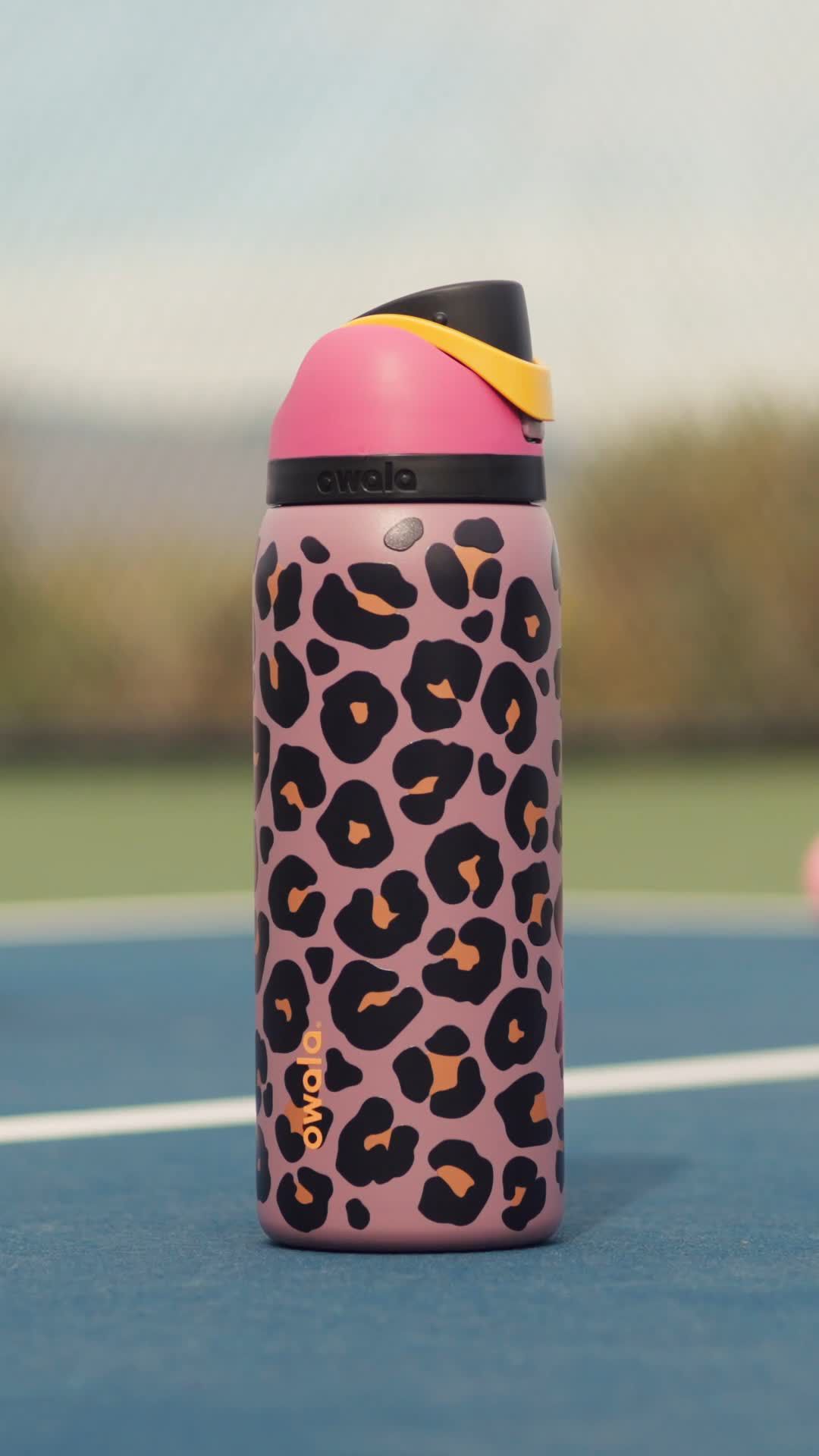 Owala 32 oz. FreeSip Stainless Steel Water Bottle product