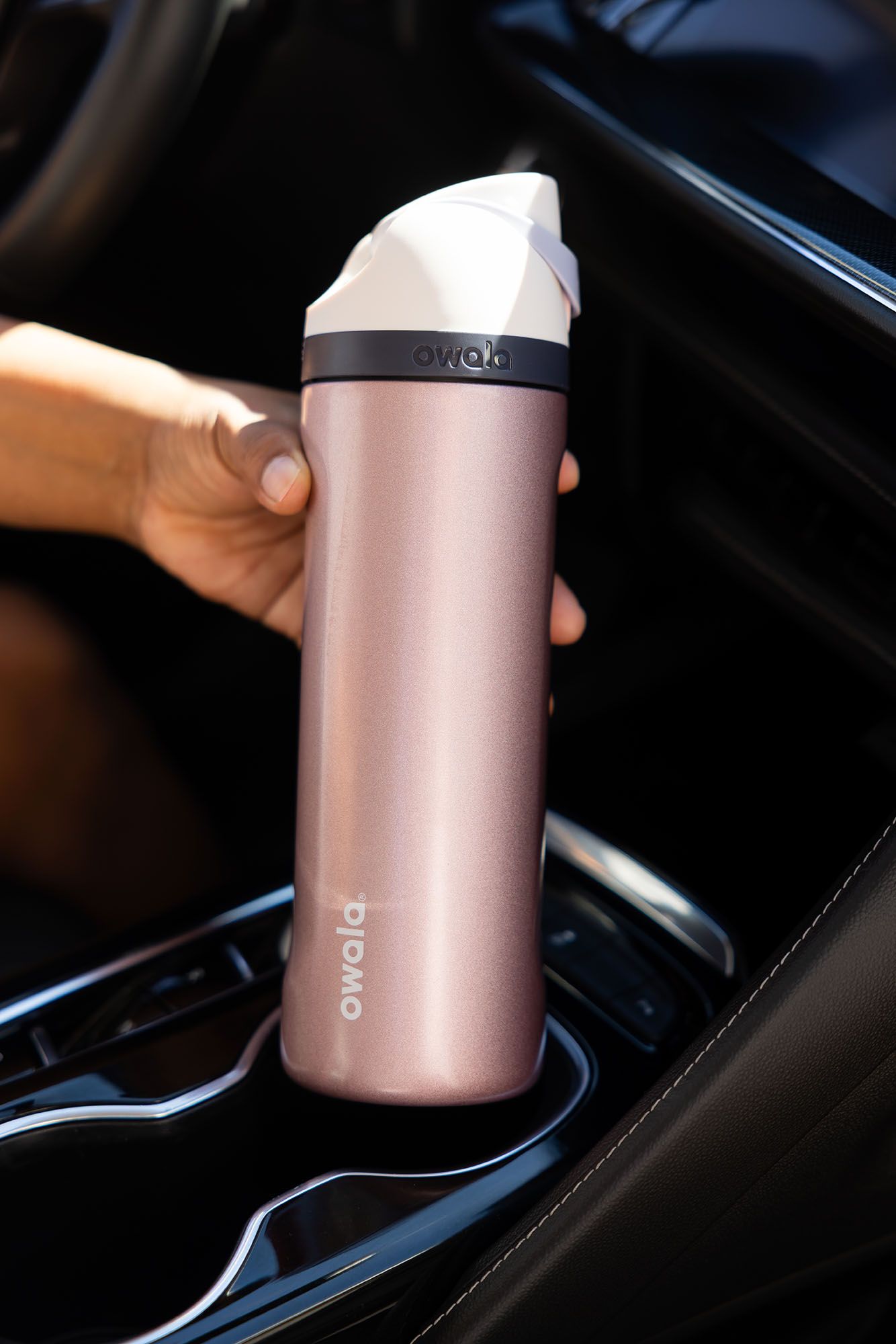Owala 32 oz. FreeSip Stainless Steel Water Bottle product image