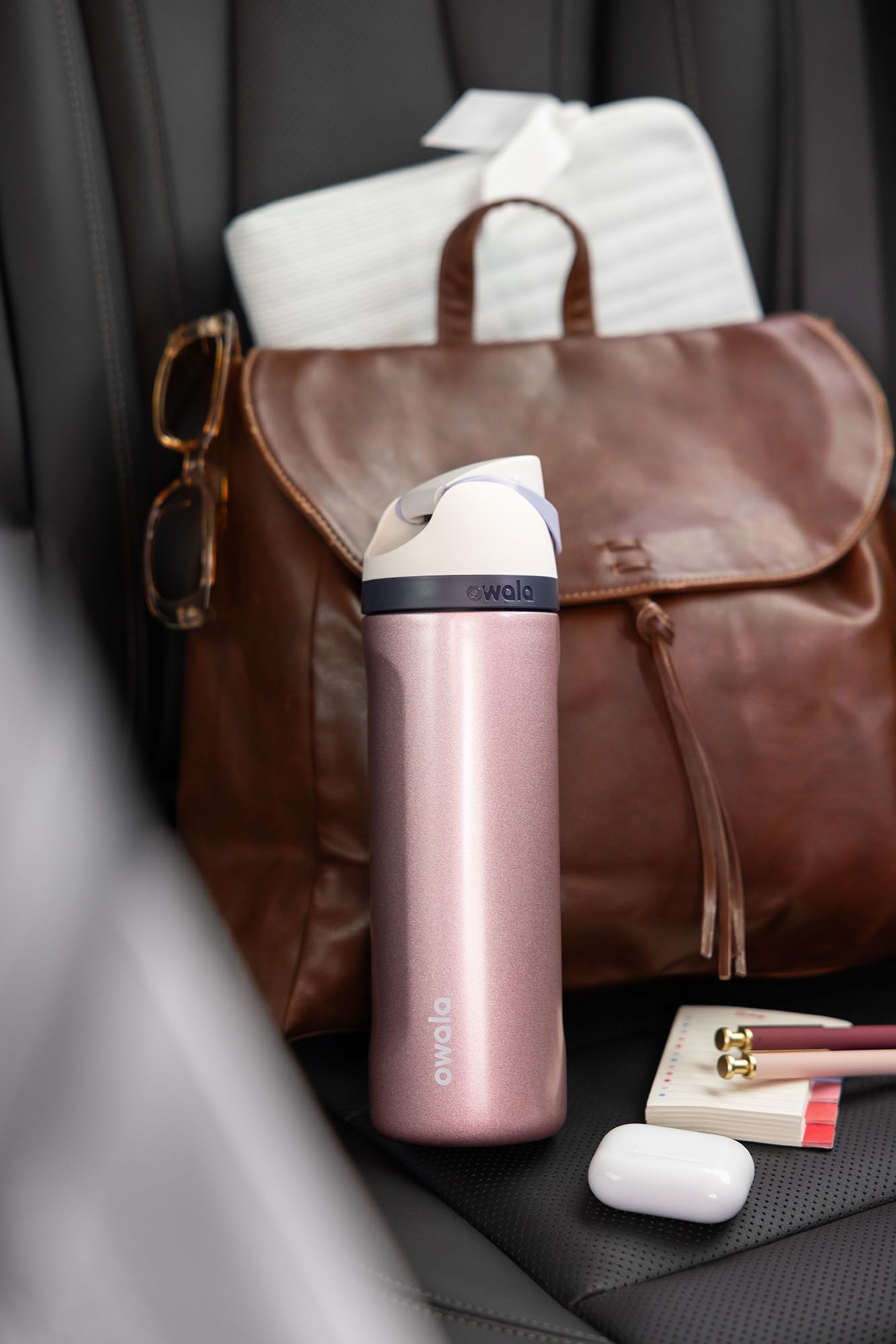 Owala 32 oz. FreeSip Stainless Steel Water Bottle product image