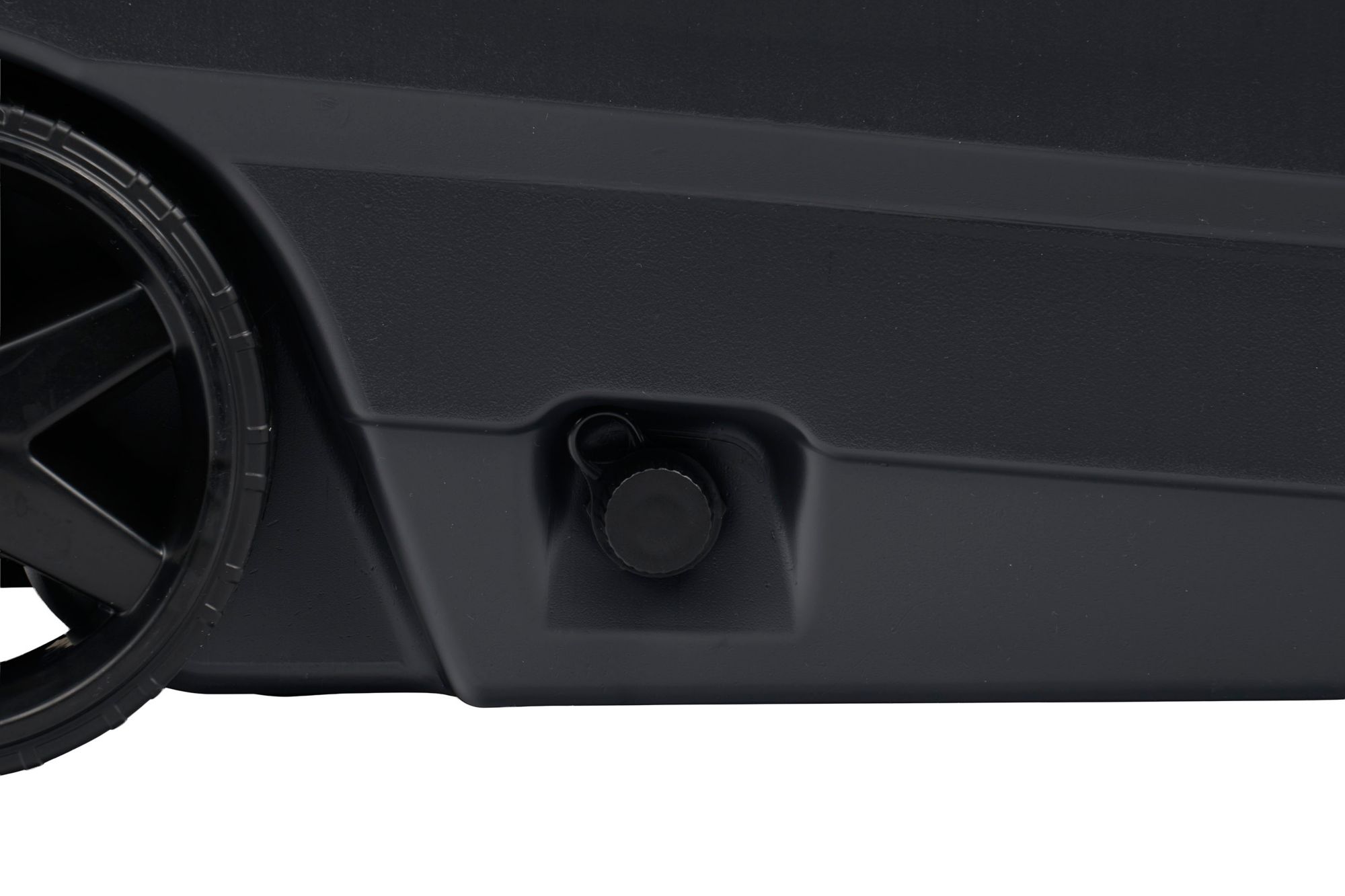 Igloo Latitude 90 Quart Rolling Cooler product image