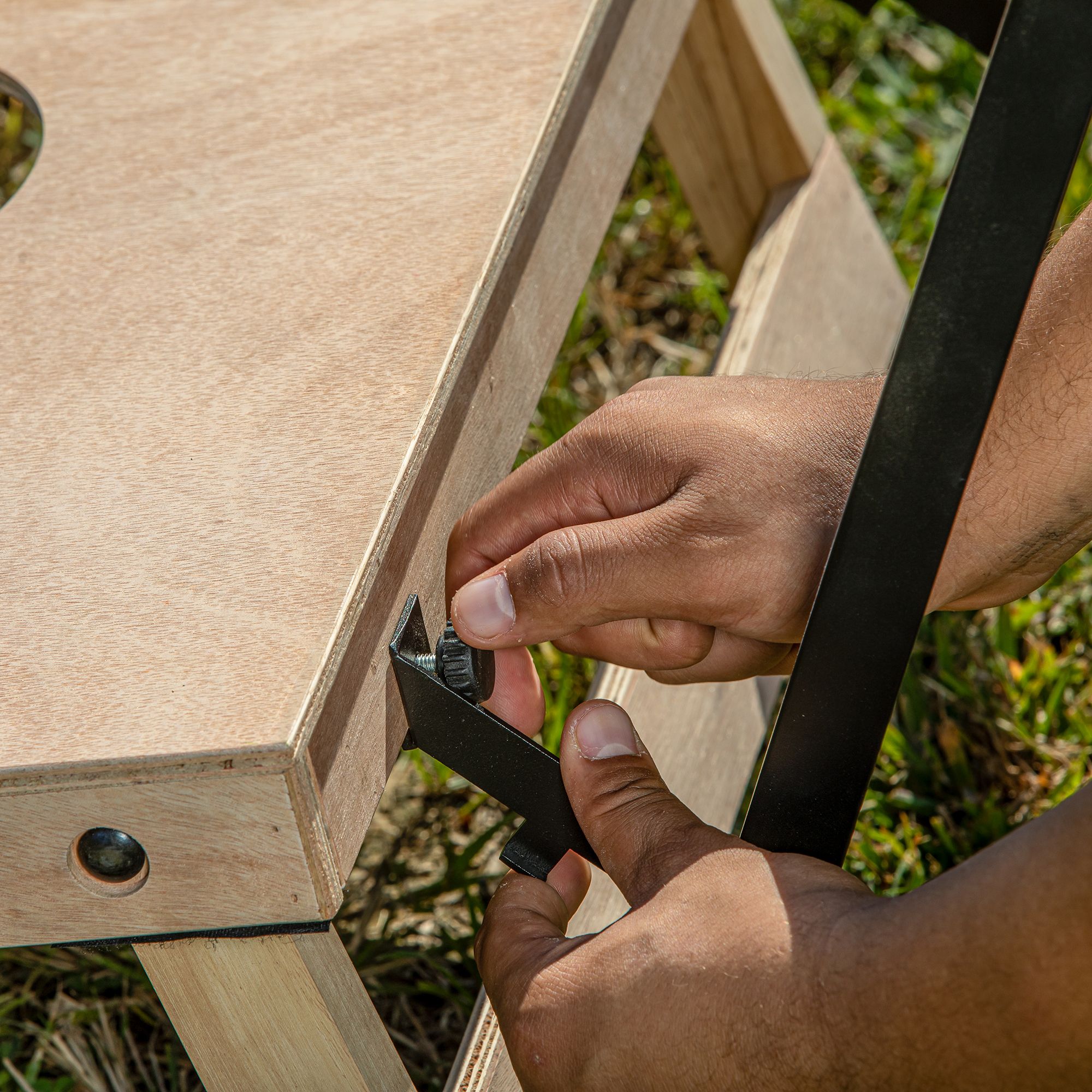 Triumph 2' x 4' Integrated Cornhole Caddy product image