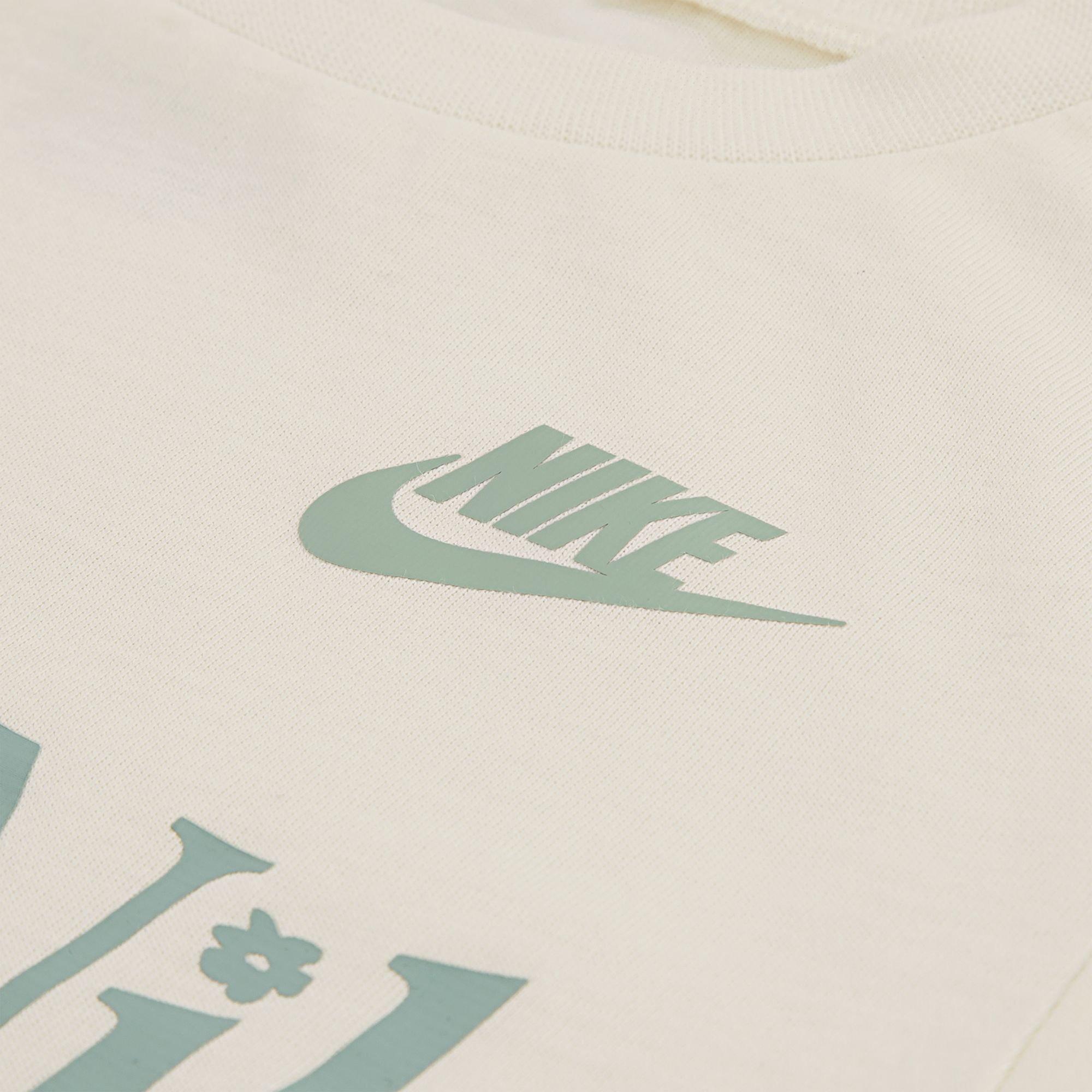 Nike Little Girls' Wild Flower Boxy Tee & Shorts Set product image