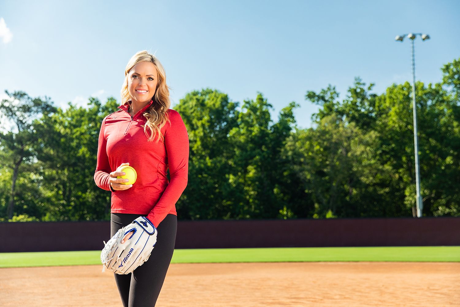 Mizuno 12" MS380 Fastpitch Softballs - 12 Pack product image