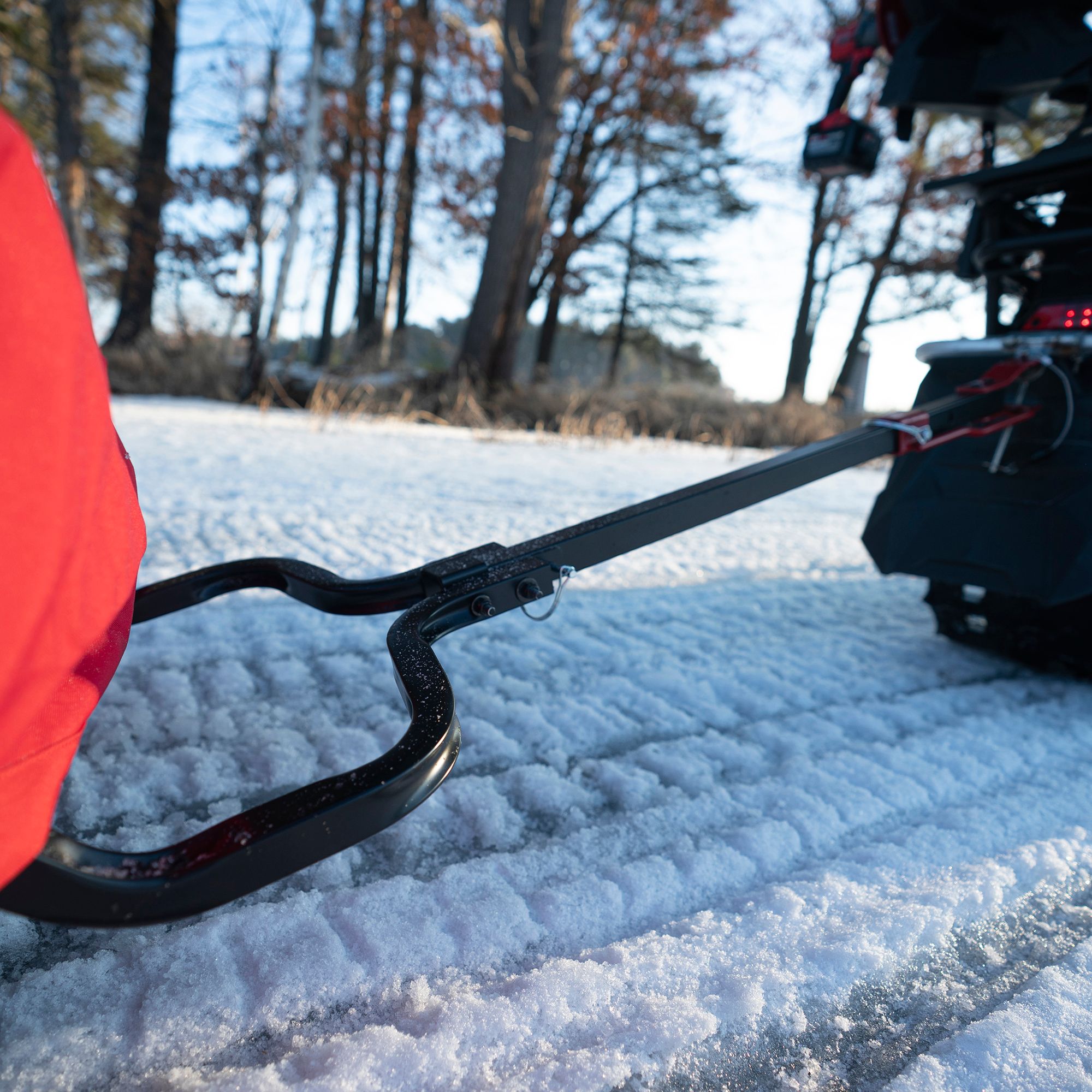 Eskimo EZ-Stow Pivoting Tow Hitch product image