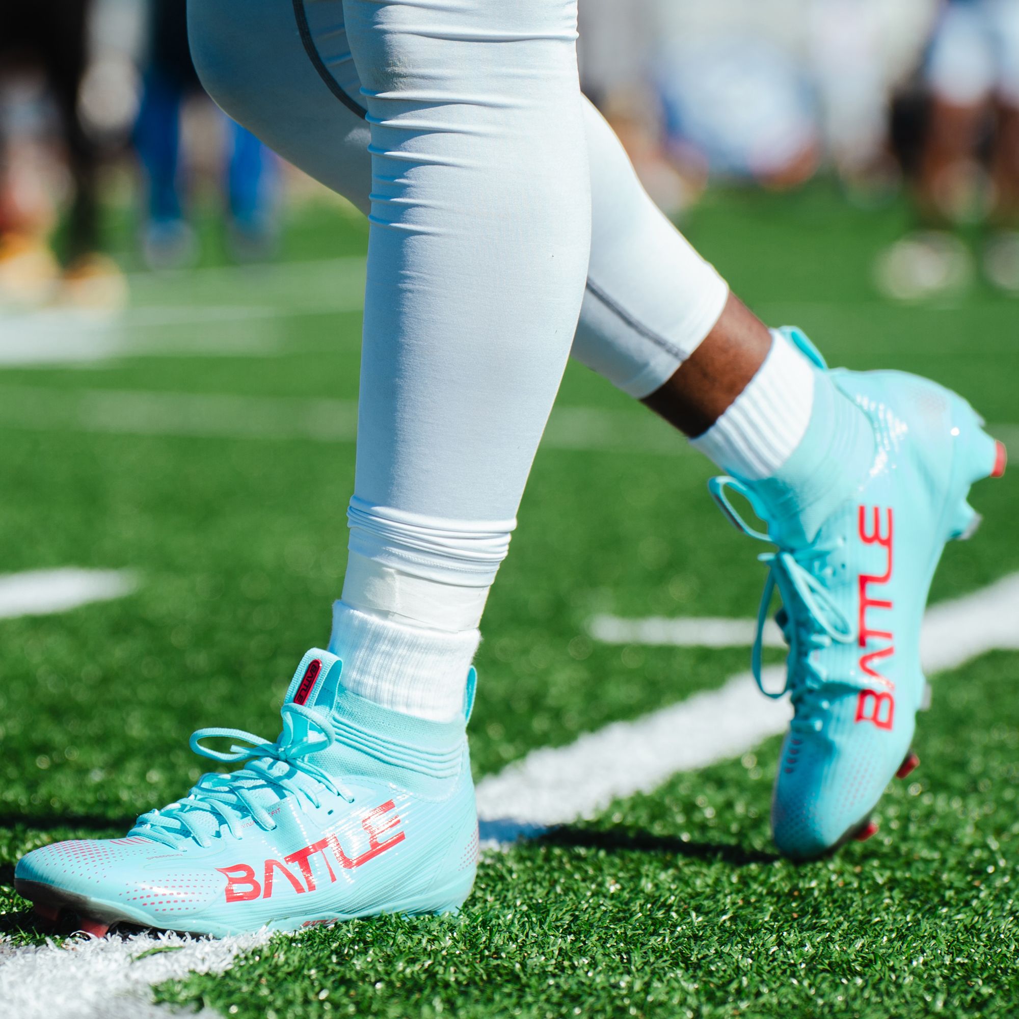 Battle Astrofly Football Cleats product image