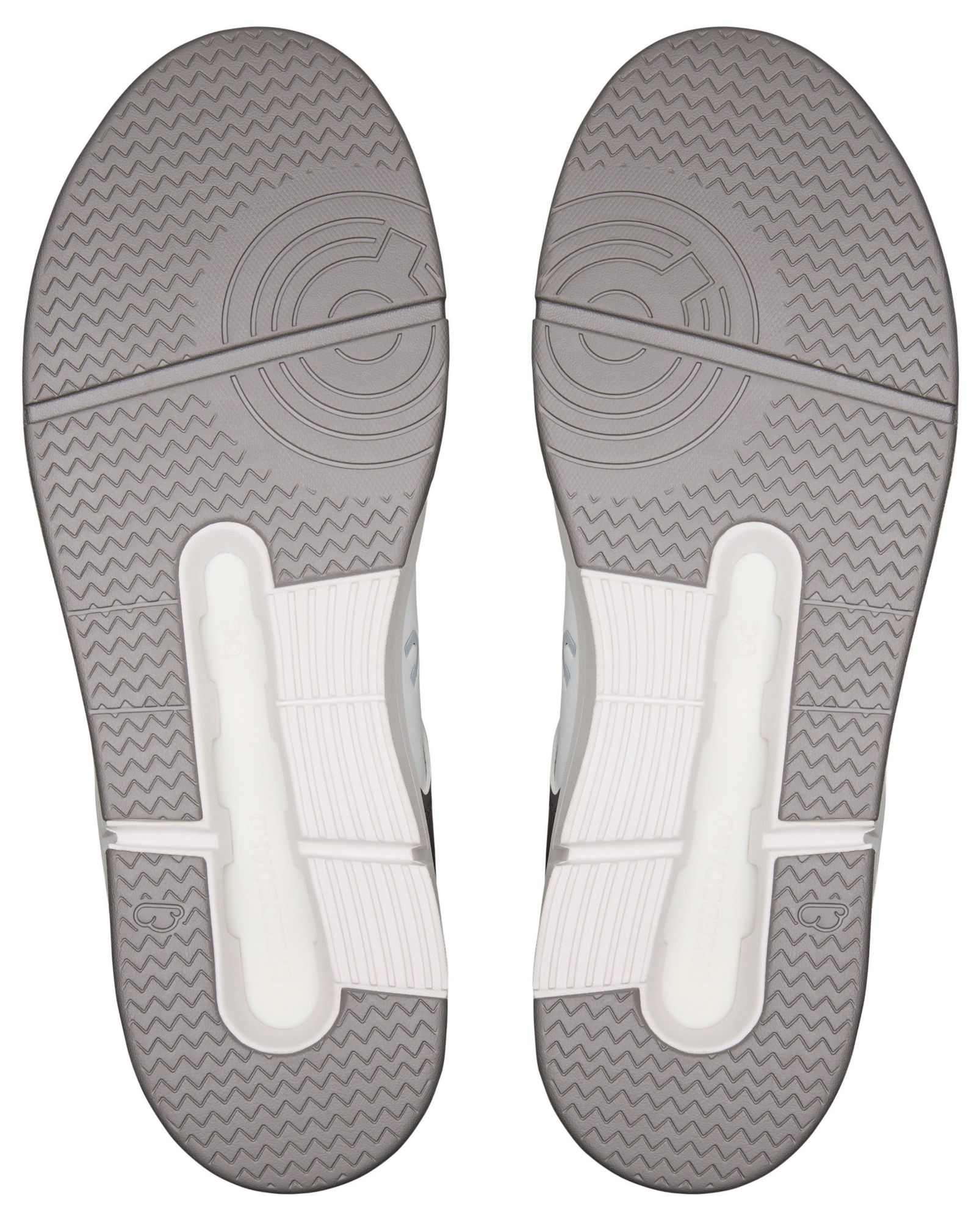On Men's THE ROGER Clubhouse Shoes product image