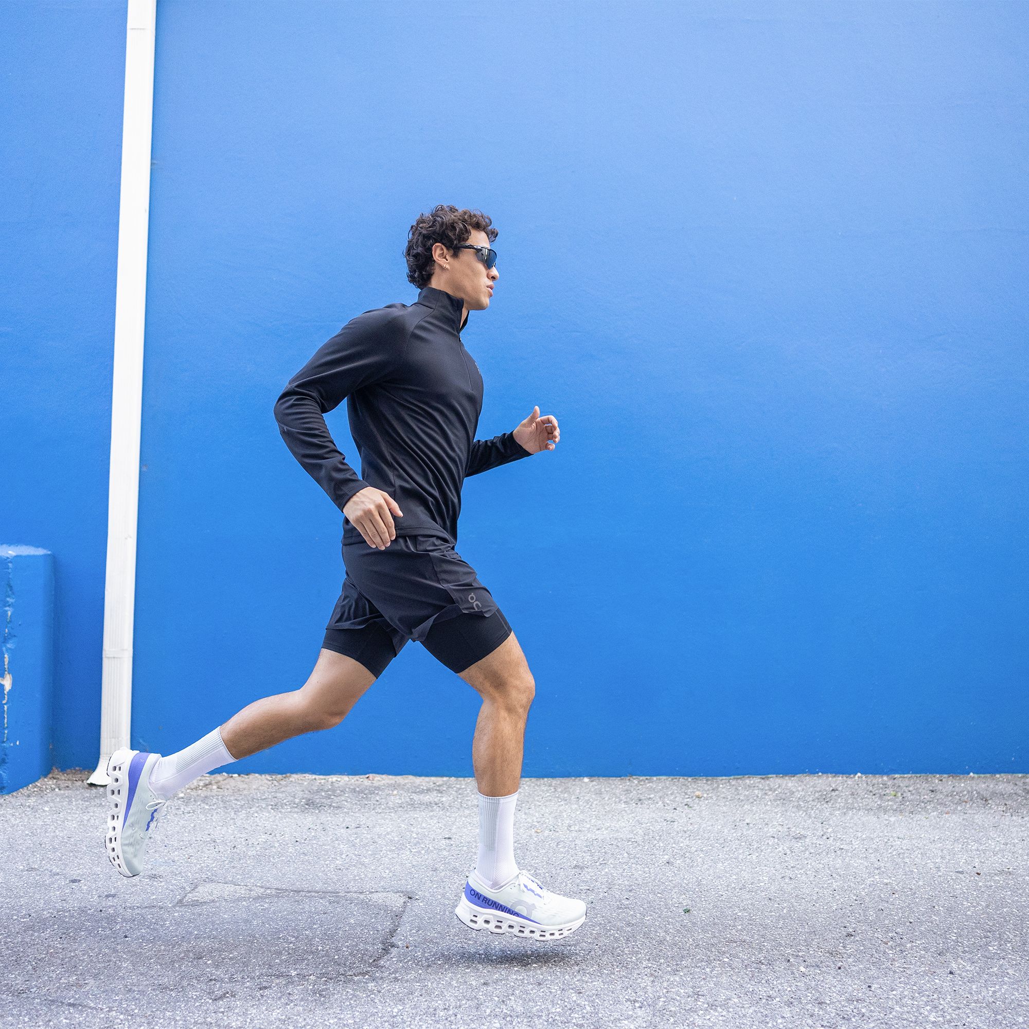 On Men's Cloudmonster 3 Running Shoes product image