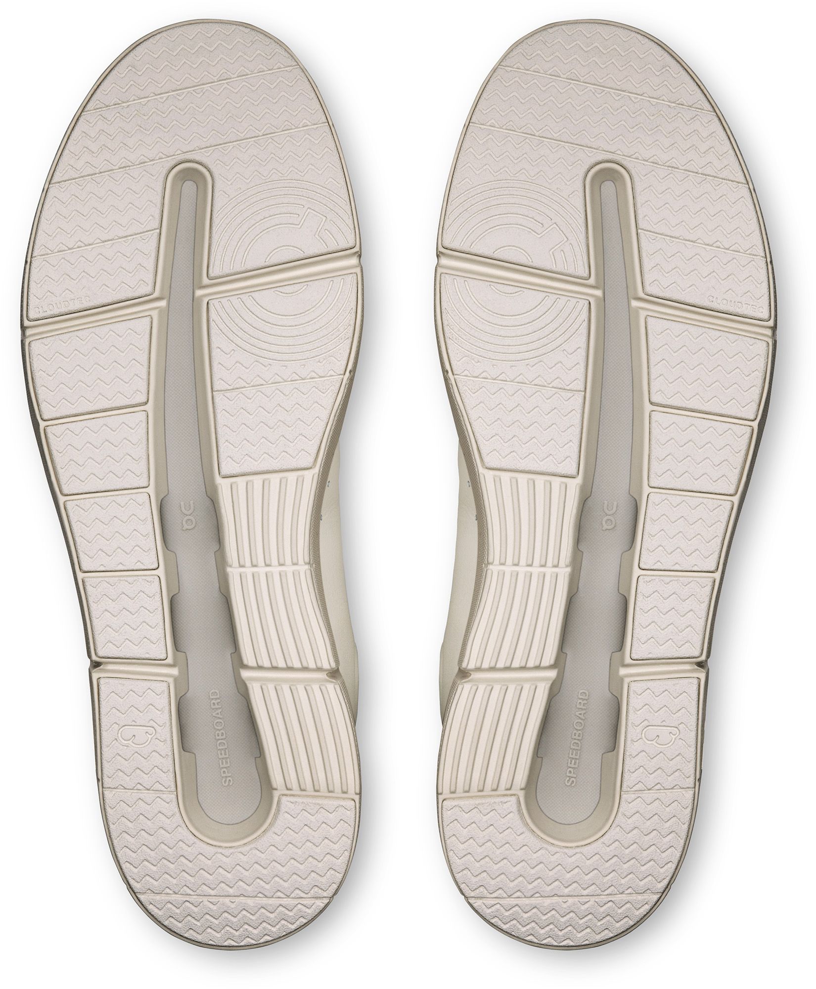 On Women's THE ROGER Advantage Shoes product image