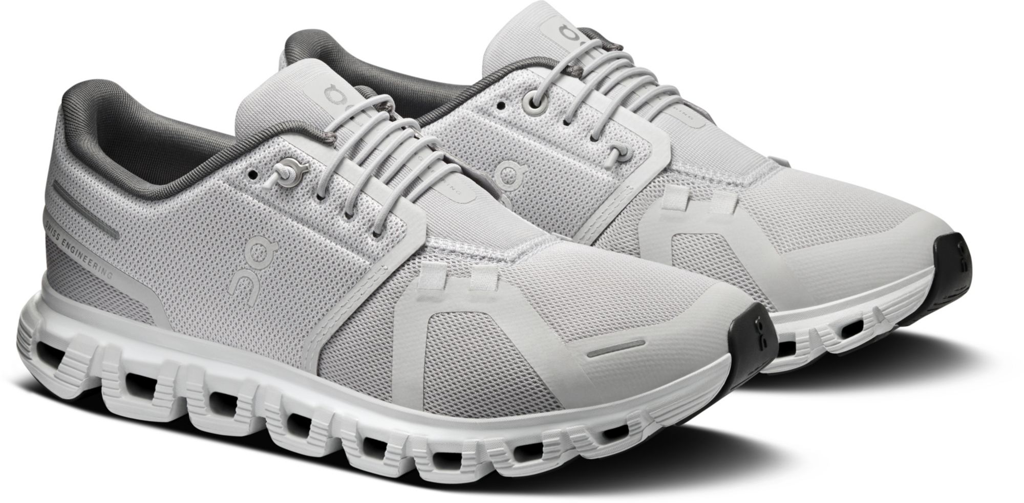 On Women's Cloud 6 Shoes product image