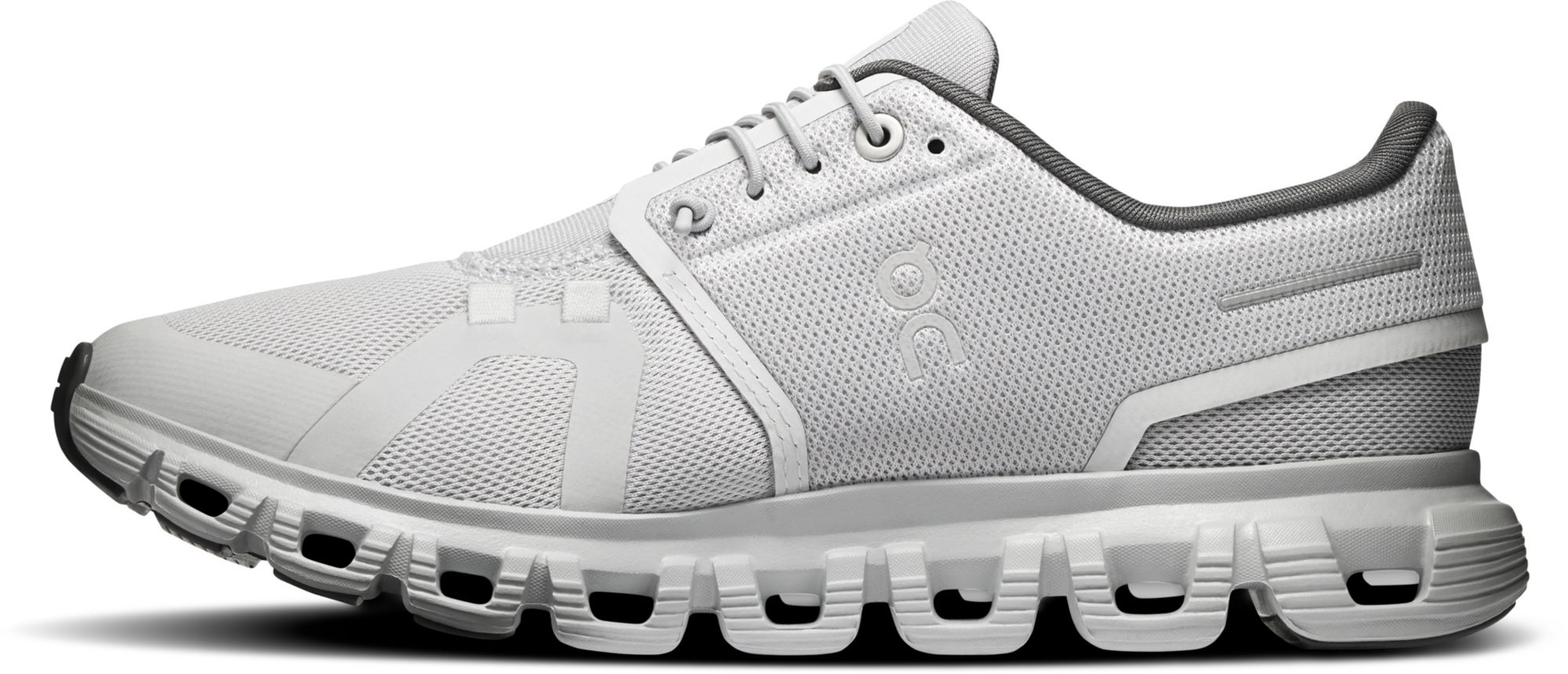 On Women's Cloud 6 Shoes product image